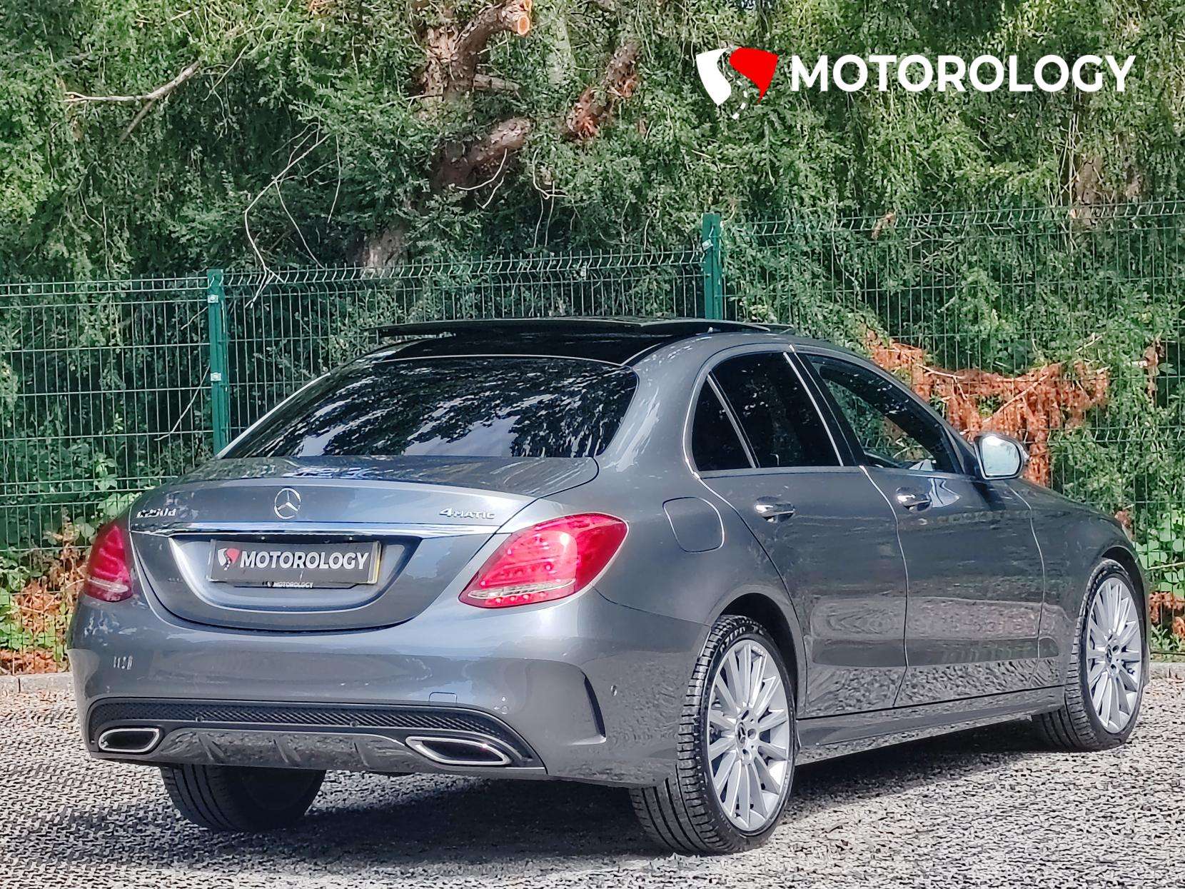 A 2018 MERCEDES-BENZ C CLASS 2.1 C250d AMG Line (Premium) Saloon 4dr Diesel G-Tronic+ 4MATIC Euro 6 (s/s) (204 ps) A 2018 MERCEDES-BENZ C CLASS 2.1 C250d AMG Line (Premium) Saloon 4dr Diesel G-Tronic+ 4MATIC Euro 6 (s/s) (204 ps)