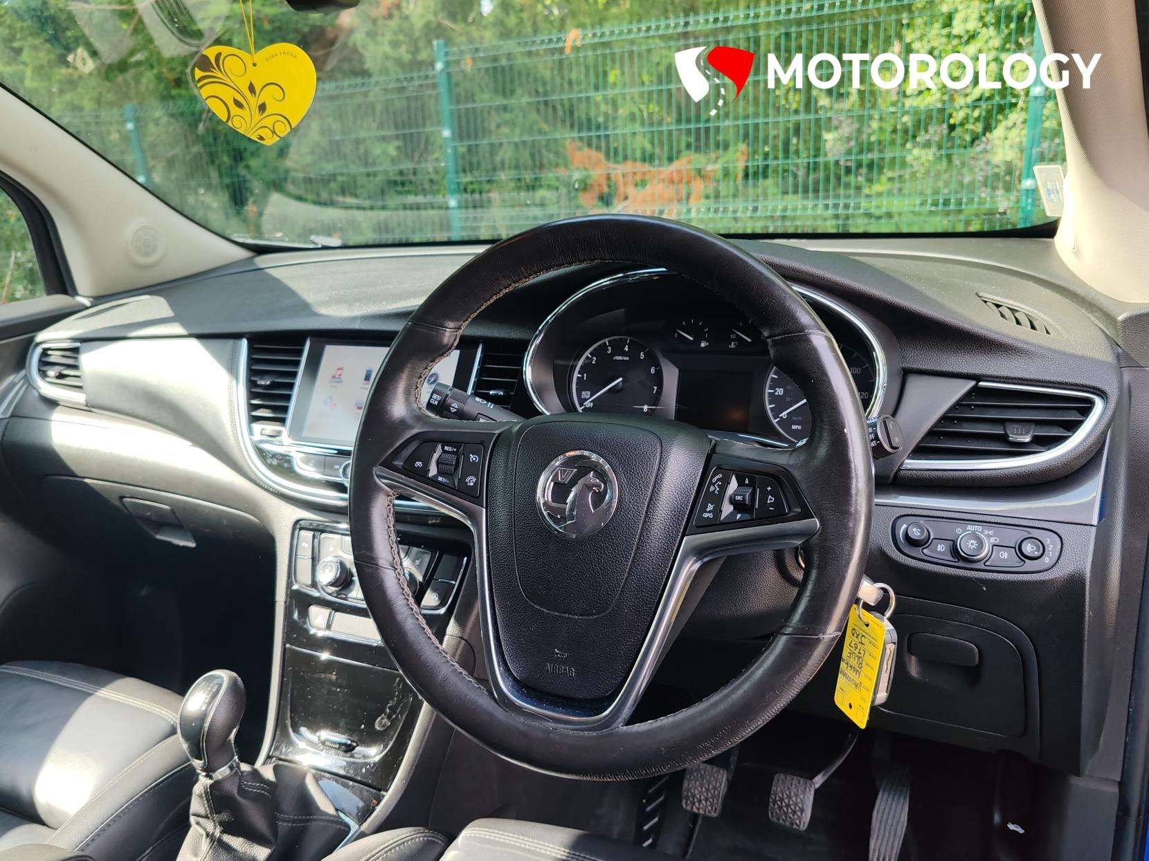 A 2017 VAUXHALL MOKKA X 1.4i Turbo Elite Nav SUV 5dr Petrol Manual Euro 6 (s/s) (140 ps) A 2017 VAUXHALL MOKKA X 1.4i Turbo Elite Nav SUV 5dr Petrol Manual Euro 6 (s/s) (140 ps)
