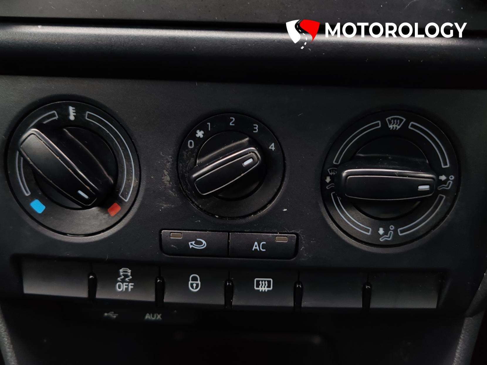 2013 SKODA RAPID 2013 SKODA RAPID