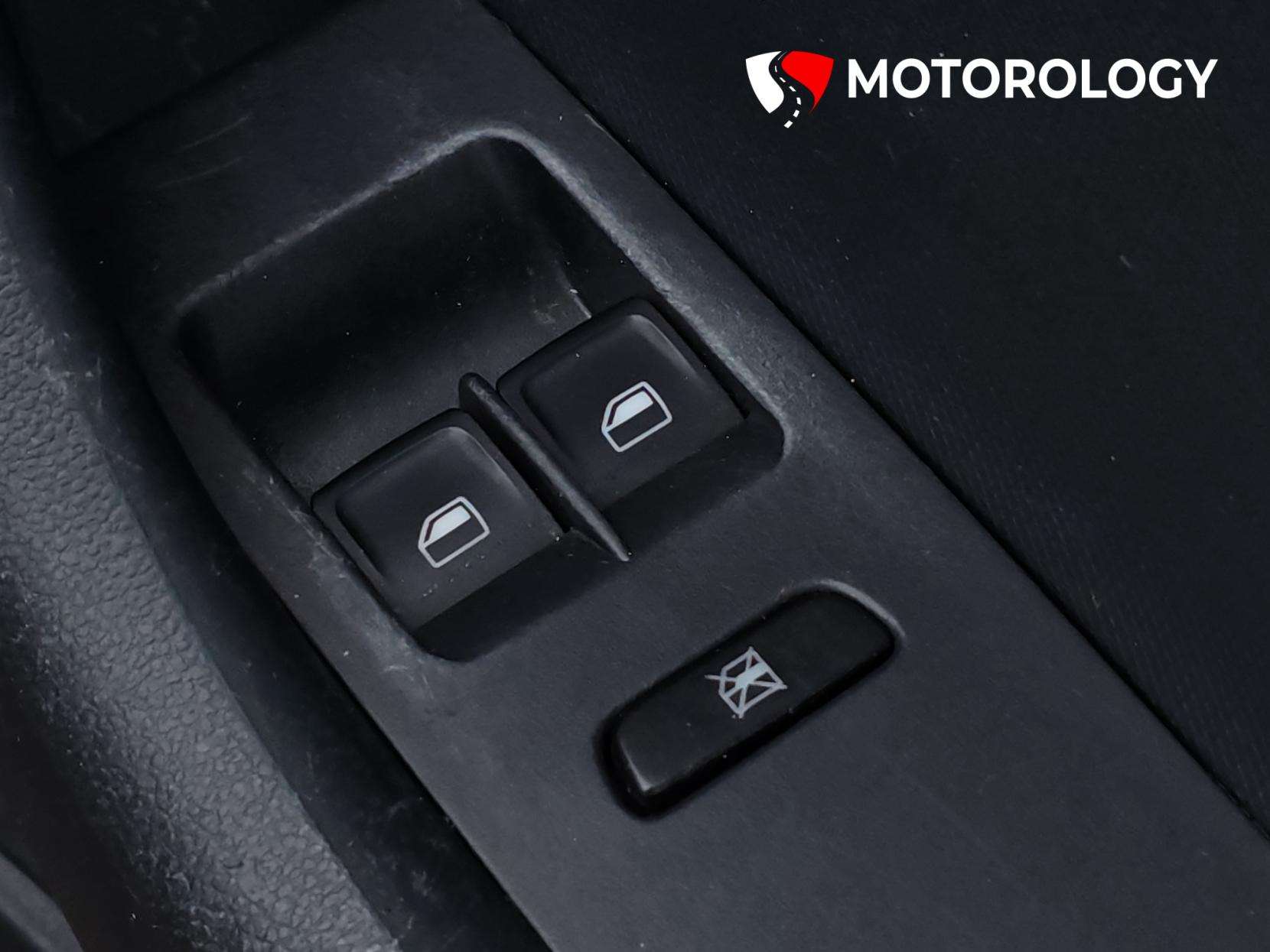 2013 SKODA RAPID 2013 SKODA RAPID