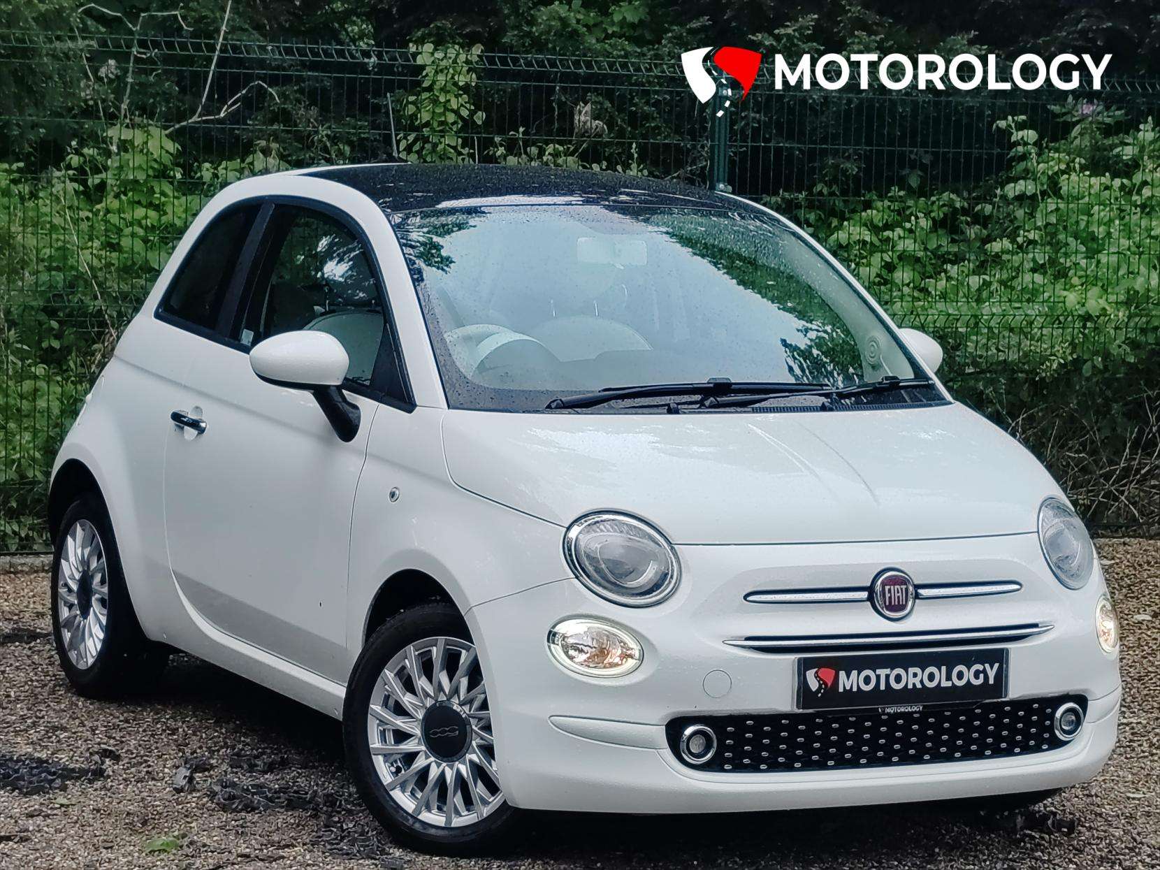 A 2020 FIAT 500 1.0 MHEV Lounge Hatchback 3dr Petrol Manual Euro 6 (s/s) (70 bhp) A 2020 FIAT 500 1.0 MHEV Lounge Hatchback 3dr Petrol Manual Euro 6 (s/s) (70 bhp)