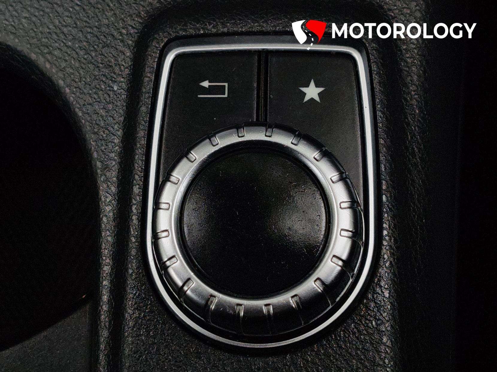 2016 MERCEDES-BENZ A CLASS 2016 MERCEDES-BENZ A CLASS