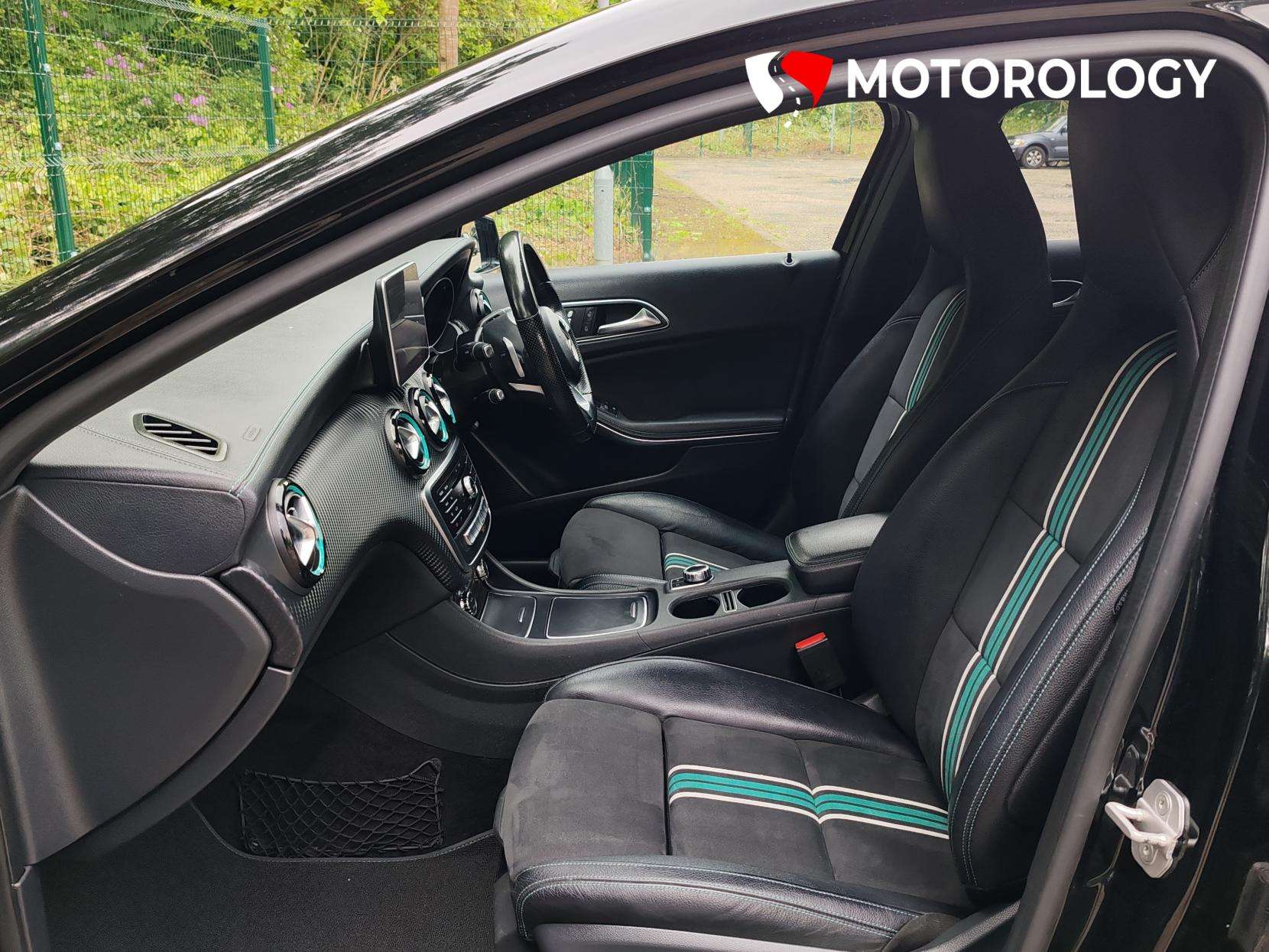 2016 MERCEDES-BENZ A CLASS 2016 MERCEDES-BENZ A CLASS