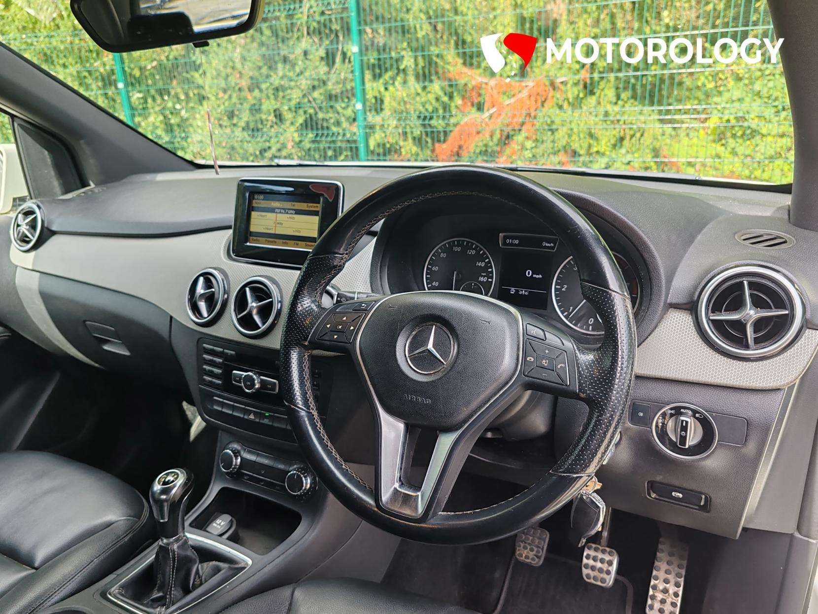 A 2012 MERCEDES-BENZ B CLASS 1.8 B180 CDI BlueEfficiency Sport MPV 5dr Diesel Manual Euro 5 (s/s) (109 ps) A 2012 MERCEDES-BENZ B CLASS 1.8 B180 CDI BlueEfficiency Sport MPV 5dr Diesel Manual Euro 5 (s/s) (109 ps)