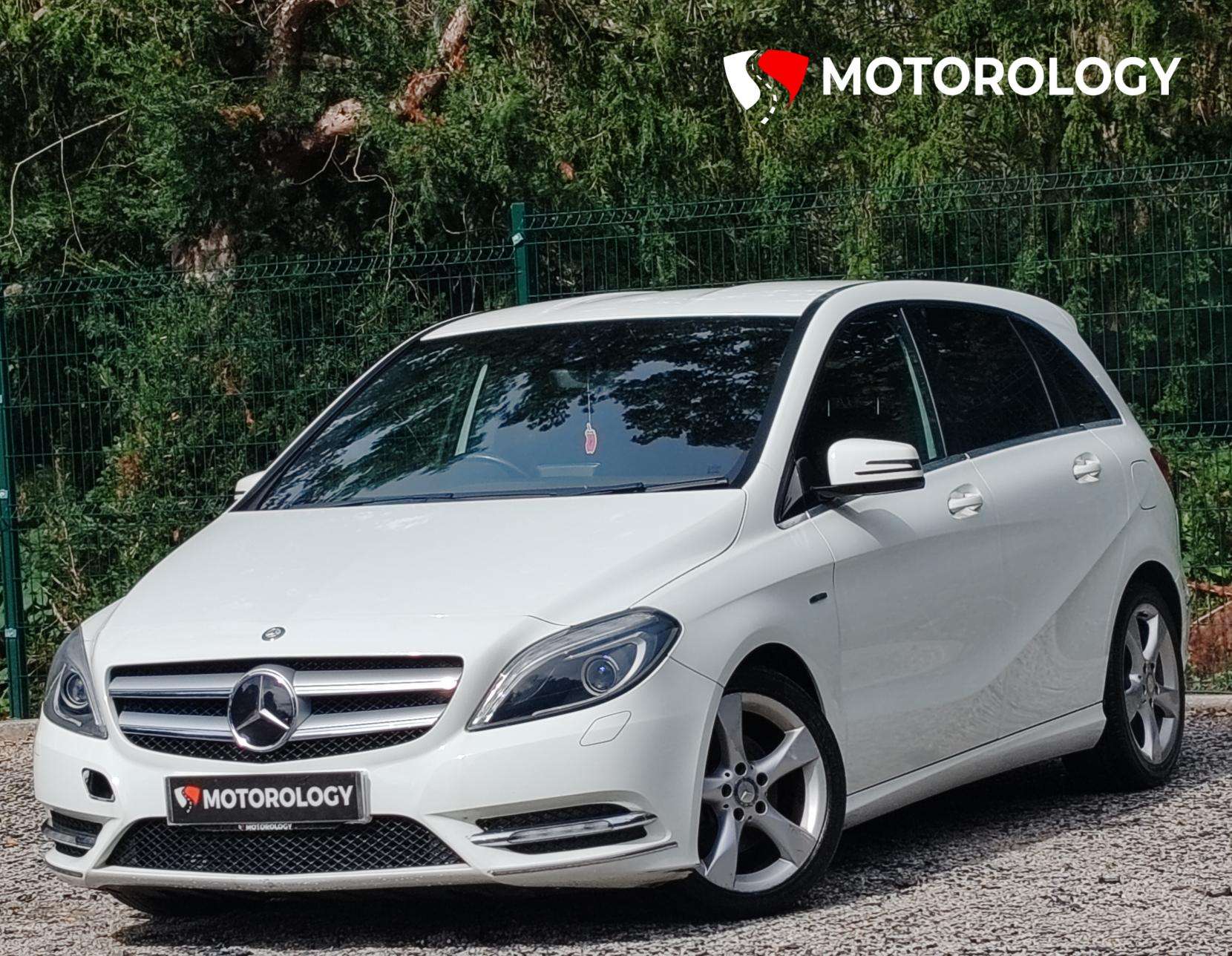A 2012 MERCEDES-BENZ B CLASS 1.8 B180 CDI BlueEfficiency Sport MPV 5dr Diesel Manual Euro 5 (s/s) (109 ps) A 2012 MERCEDES-BENZ B CLASS 1.8 B180 CDI BlueEfficiency Sport MPV 5dr Diesel Manual Euro 5 (s/s) (109 ps)