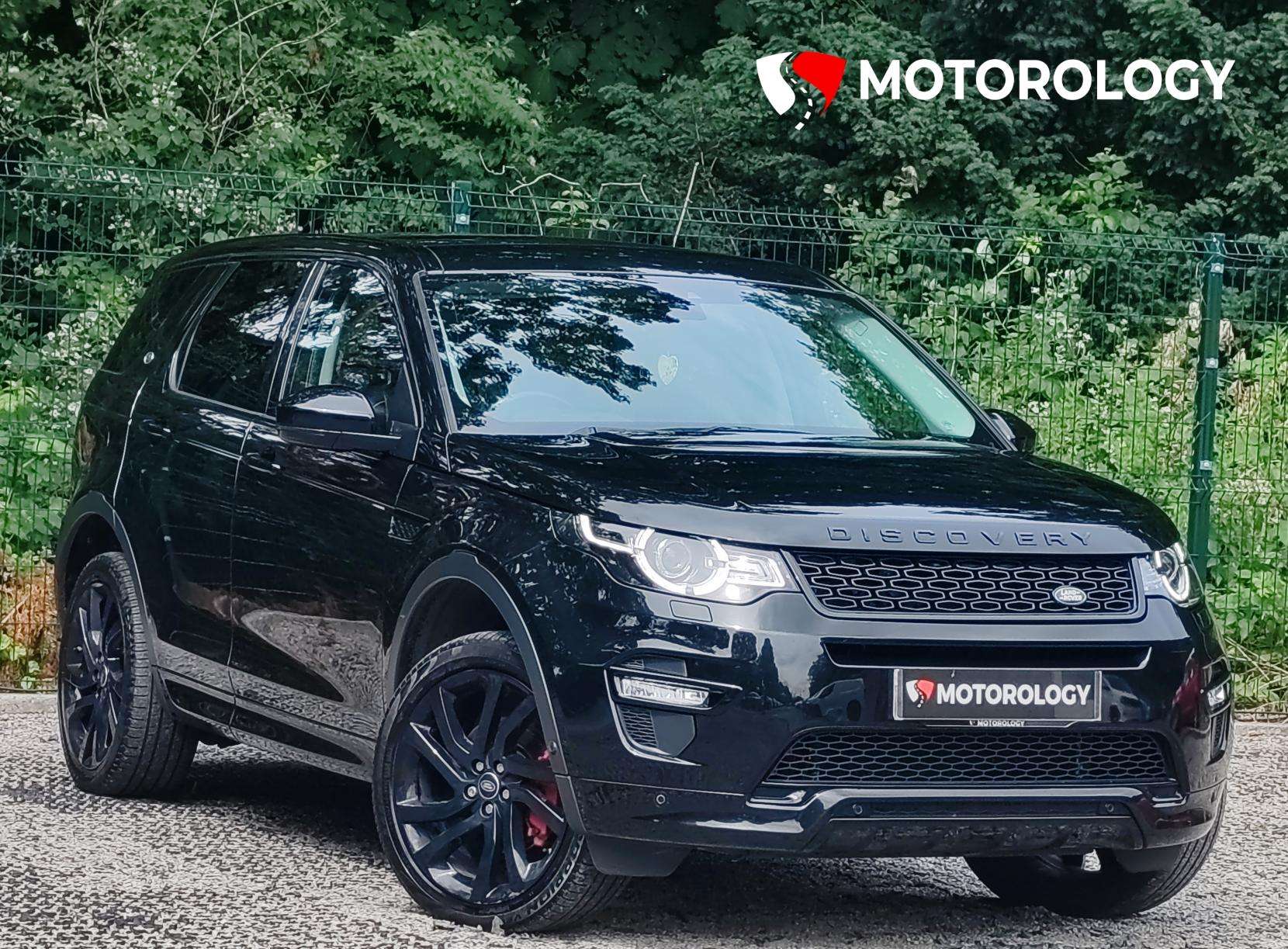 A 2017 LAND ROVER DISCOVERY SPORT 2.0 TD4 HSE Dynamic Lux SUV 5dr Diesel Auto 4WD Euro 6 (s/s) (180 ps) A 2017 LAND ROVER DISCOVERY SPORT 2.0 TD4 HSE Dynamic Lux SUV 5dr Diesel Auto 4WD Euro 6 (s/s) (180 ps)