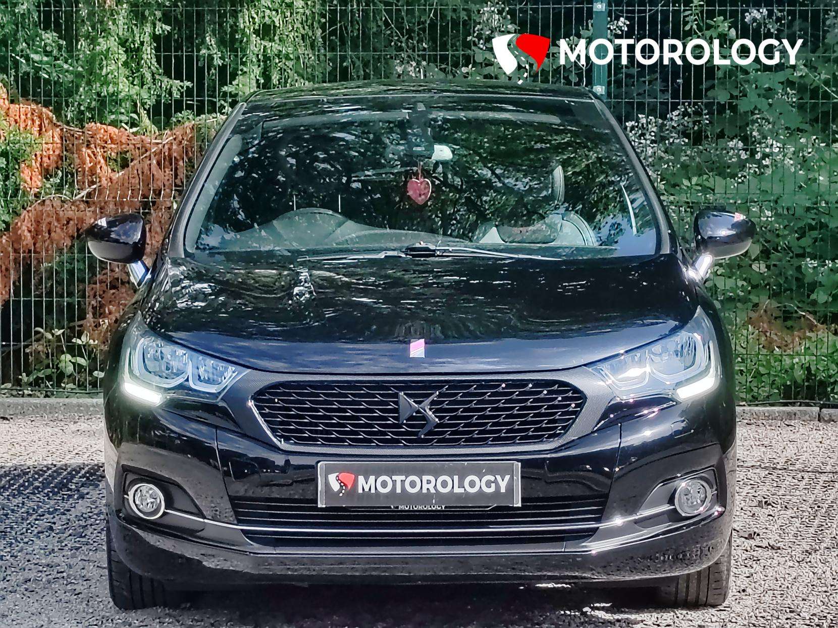 2017 DS AUTOMOBILES DS 4 2017 DS AUTOMOBILES DS 4