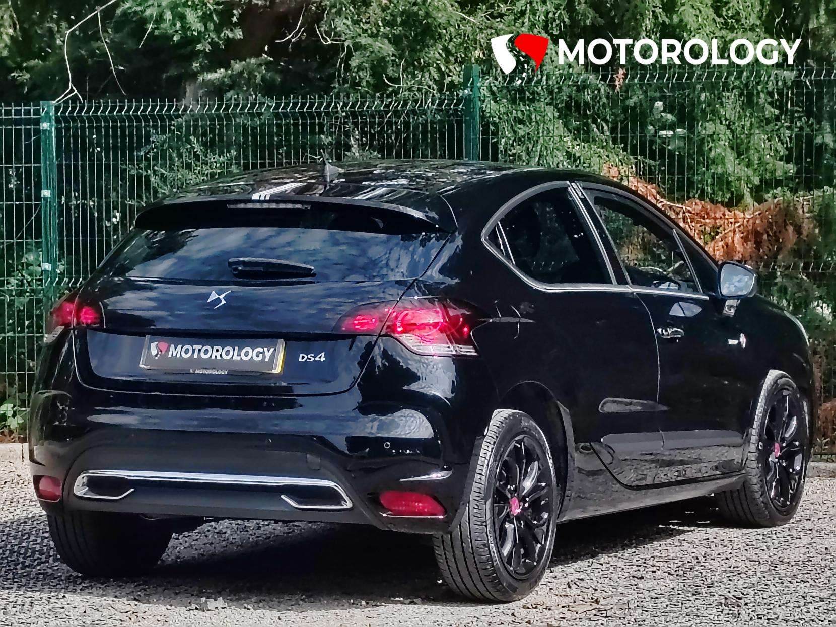 2017 DS AUTOMOBILES DS 4 2017 DS AUTOMOBILES DS 4