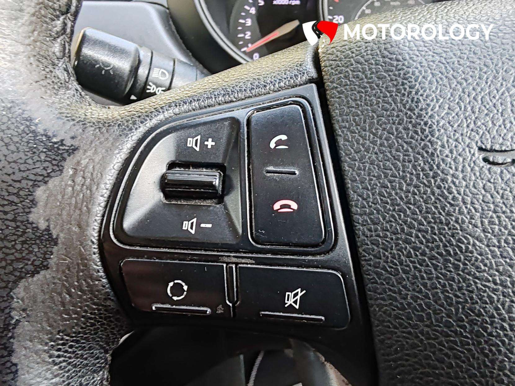 2013 KIA RIO 2013 KIA RIO