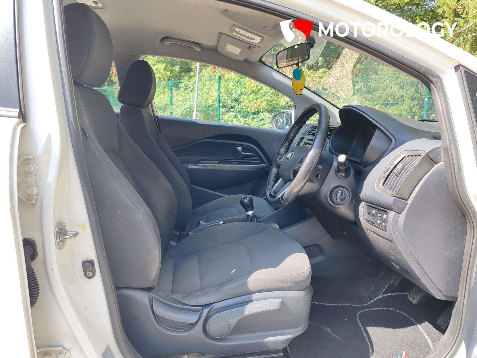 2013 KIA RIO 2013 KIA RIO