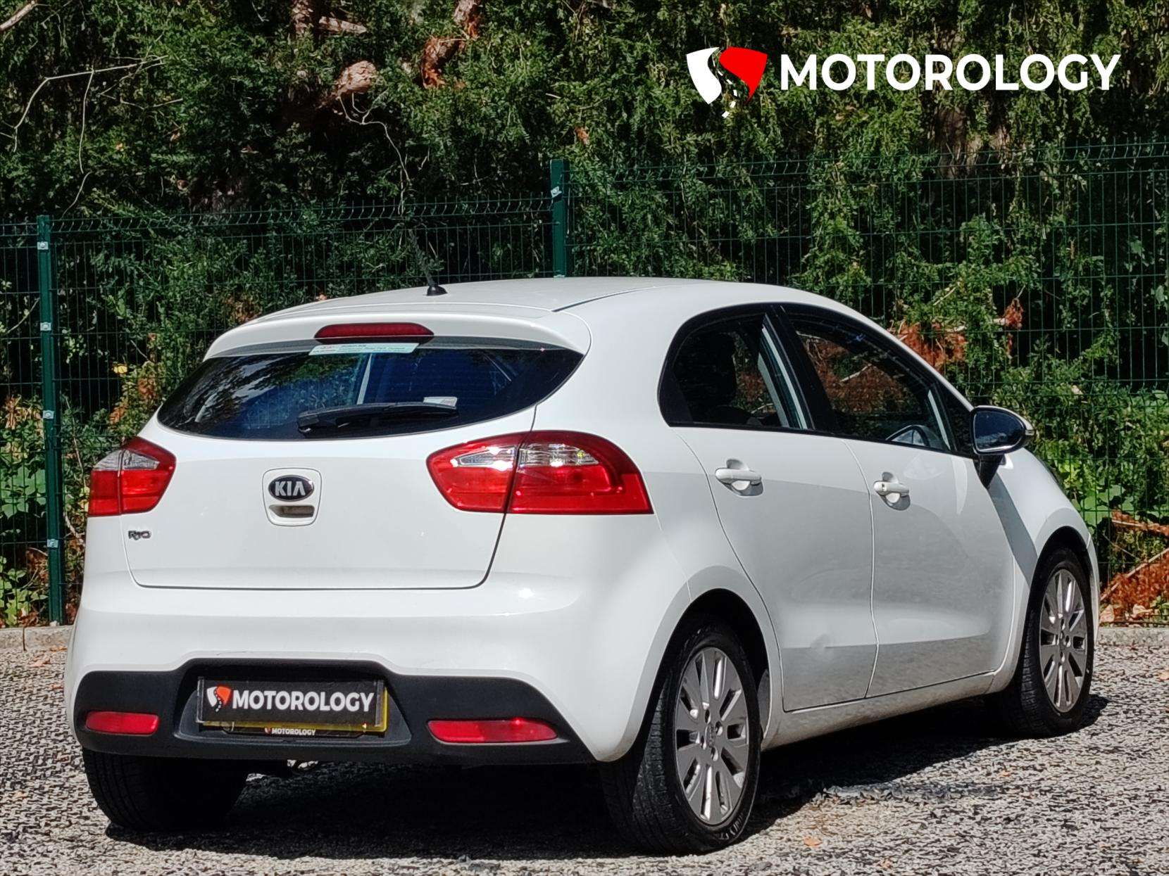 A 2013 KIA RIO 1.25 2 Hatchback 5dr Petrol Manual Euro 5 (84 bhp) A 2013 KIA RIO 1.25 2 Hatchback 5dr Petrol Manual Euro 5 (84 bhp)