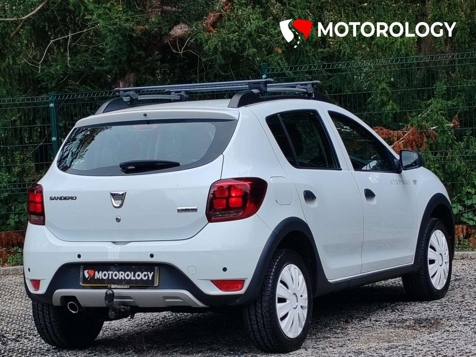 A 2017 DACIA SANDERO STEPWAY 0.9 TCe Laureate Hatchback 5dr Petrol Manual Euro 6 (s/s) (90 ps) A 2017 DACIA SANDERO STEPWAY 0.9 TCe Laureate Hatchback 5dr Petrol Manual Euro 6 (s/s) (90 ps)