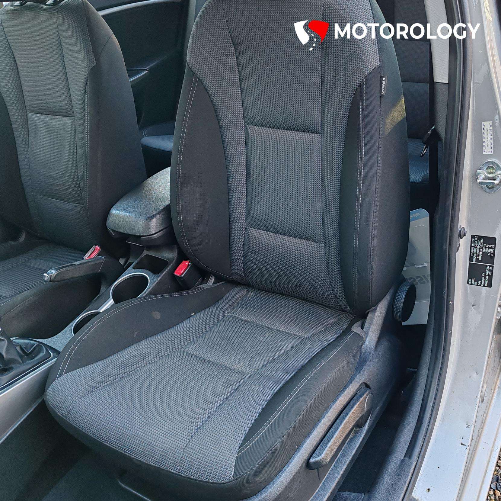 2015 HYUNDAI I30 2015 HYUNDAI I30