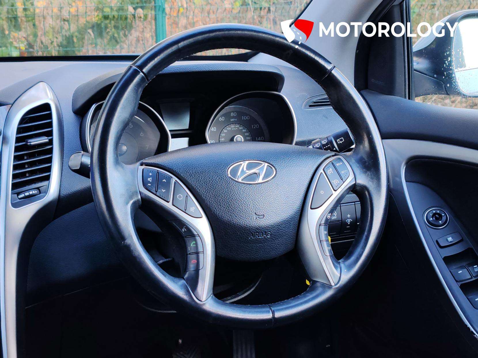 2015 HYUNDAI I30 2015 HYUNDAI I30