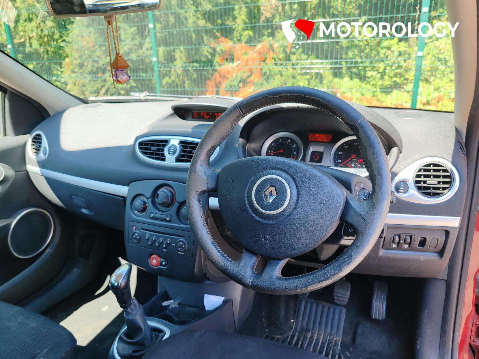A 2008 RENAULT CLIO 1.2 TCe 16v Dynamique Hatchback 3dr Petrol Manual (139 g/km, 100 bhp) A 2008 RENAULT CLIO 1.2 TCe 16v Dynamique Hatchback 3dr Petrol Manual (139 g/km, 100 bhp)