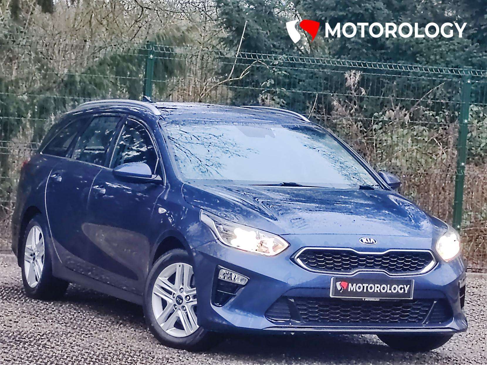 A 2019 KIA CEED 1.0 T-GDi 2 NAV Sportswagon 5dr Petrol Manual Euro 6 (s/s) (118 bhp) A 2019 KIA CEED 1.0 T-GDi 2 NAV Sportswagon 5dr Petrol Manual Euro 6 (s/s) (118 bhp)