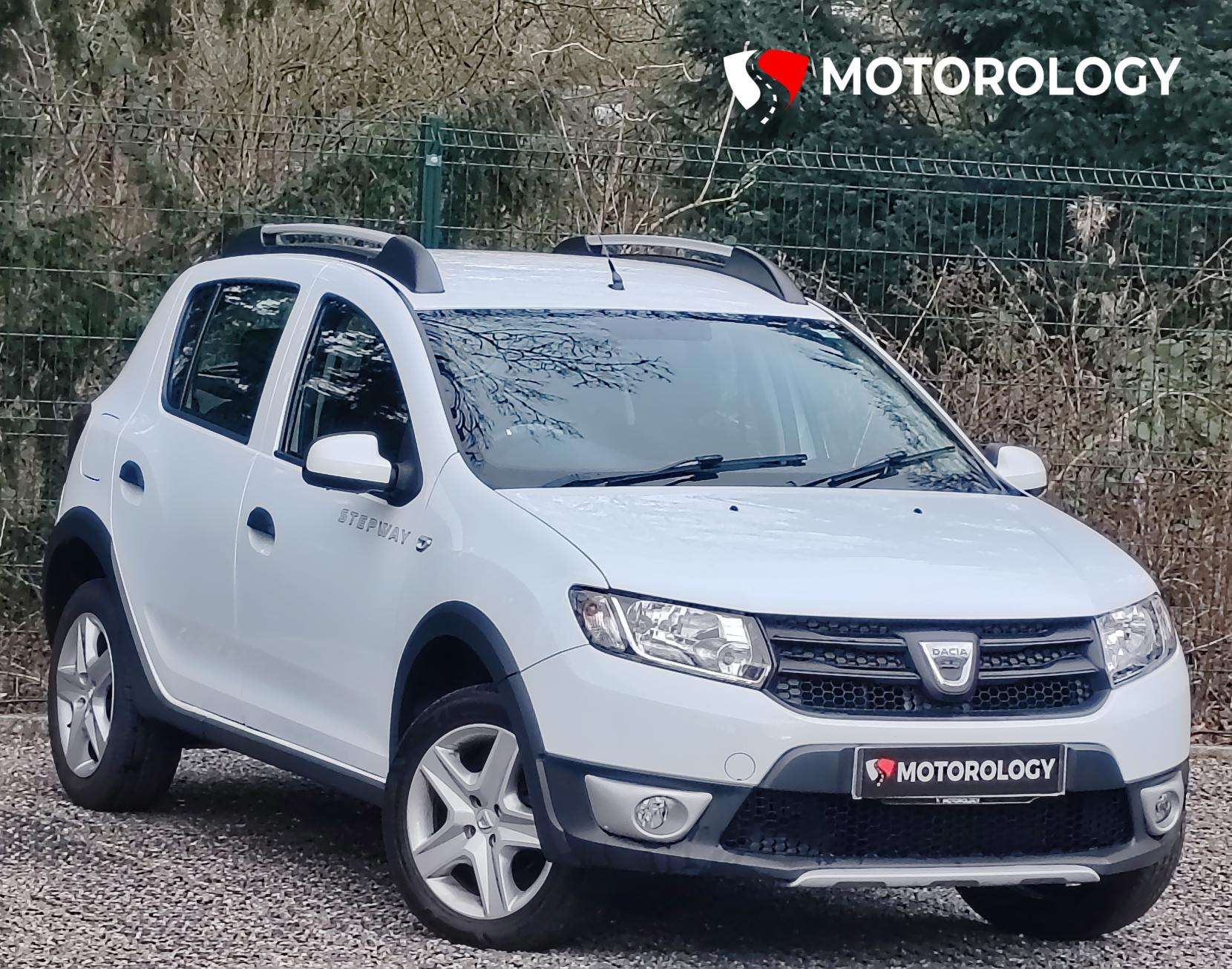 A 2016 DACIA SANDERO STEPWAY 0.9 TCe Ambiance Hatchback 5dr Petrol Manual Euro 6 (s/s) (90 ps) A 2016 DACIA SANDERO STEPWAY 0.9 TCe Ambiance Hatchback 5dr Petrol Manual Euro 6 (s/s) (90 ps)