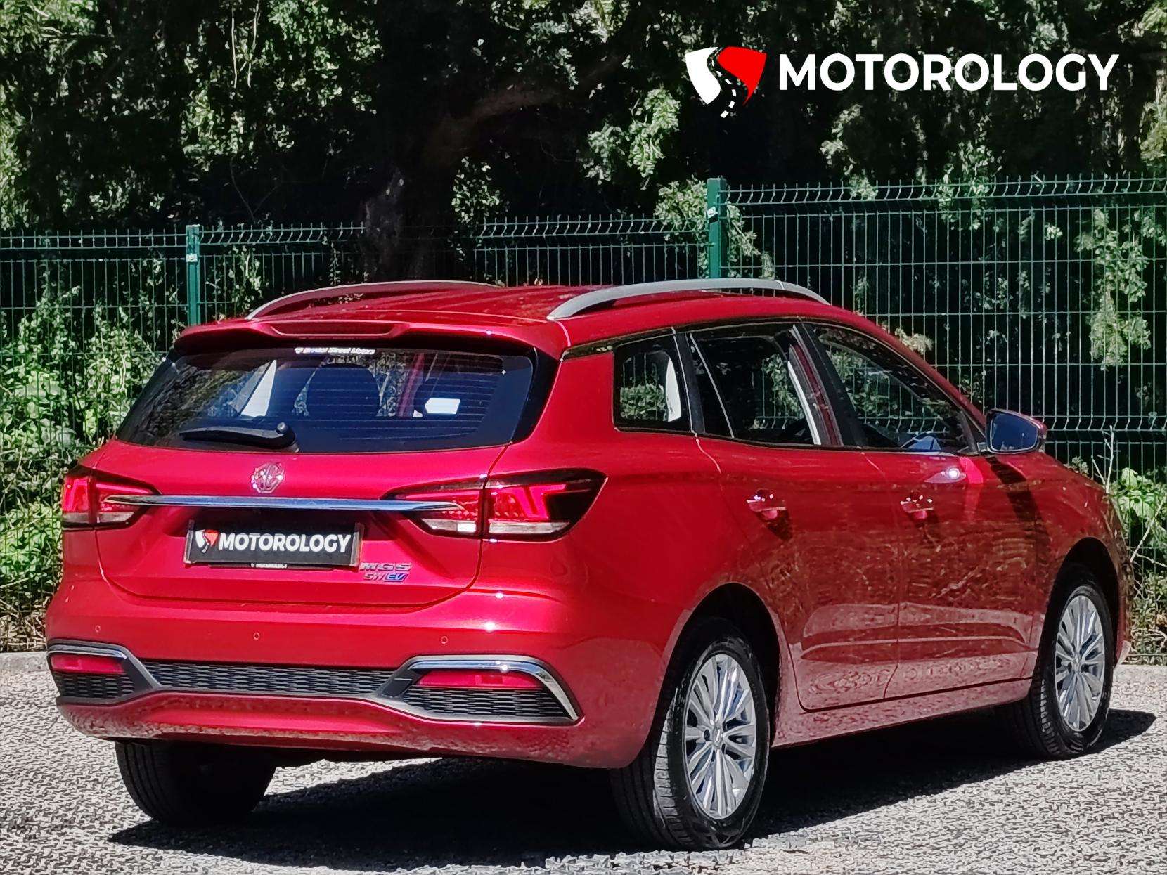 A 2022 MG MG5 61.1kWh Exclusive Long Range Estate 5dr Electric Auto (156 ps) A 2022 MG MG5 61.1kWh Exclusive Long Range Estate 5dr Electric Auto (156 ps)