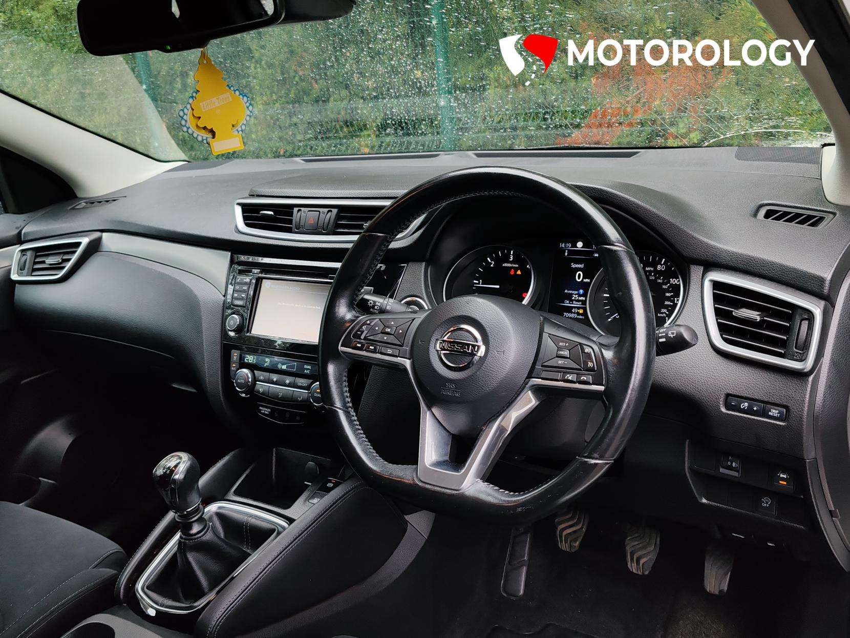 A 2017 NISSAN QASHQAI 1.5 dCi N-Connecta SUV 5dr Diesel Manual Euro 6 (s/s) (110 ps) A 2017 NISSAN QASHQAI 1.5 dCi N-Connecta SUV 5dr Diesel Manual Euro 6 (s/s) (110 ps)