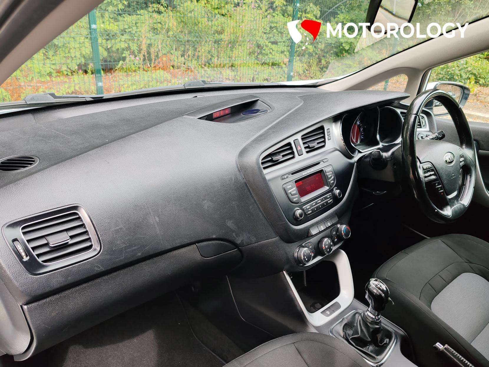 2013 KIA CEED 2013 KIA CEED