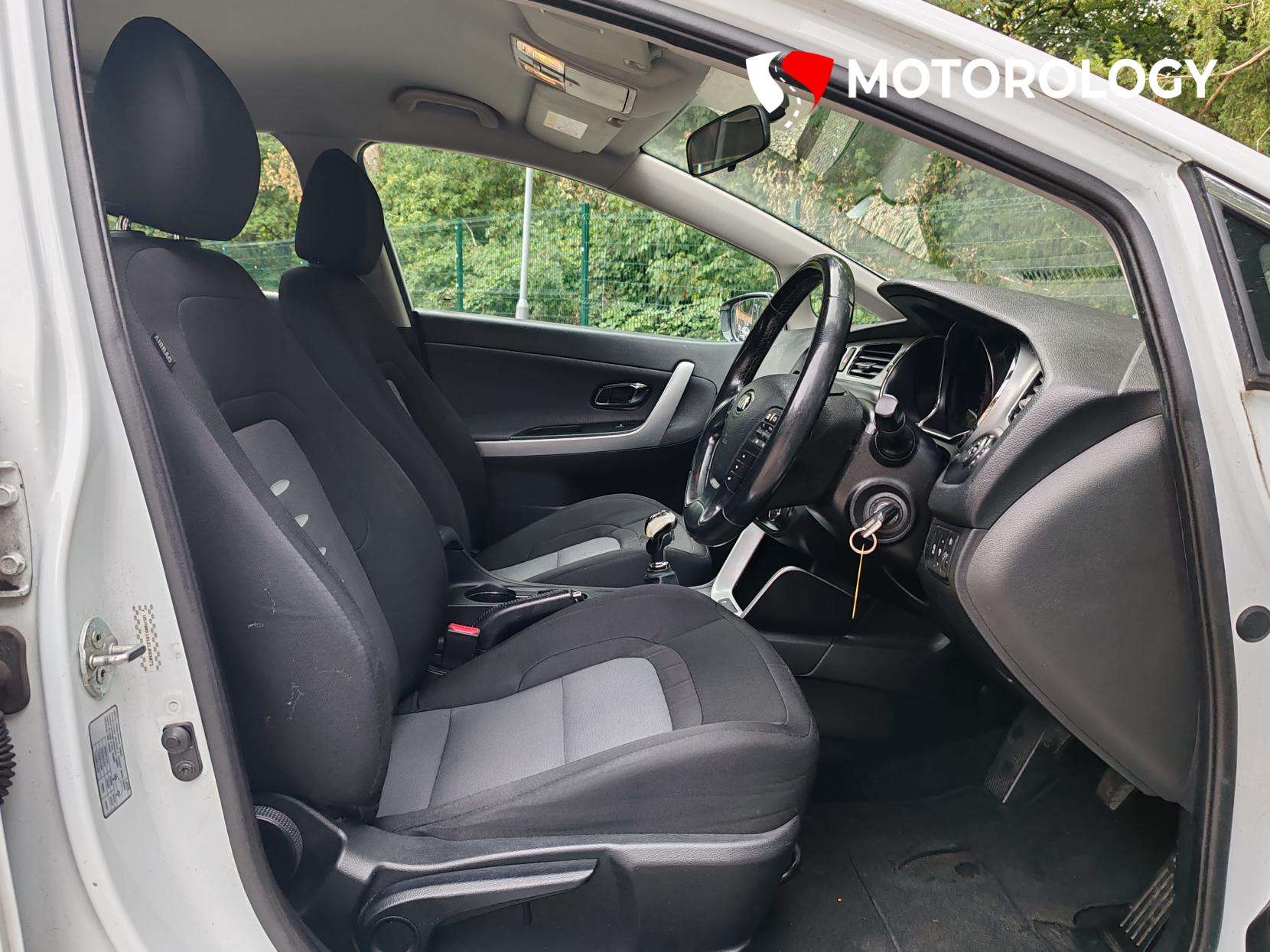 2013 KIA CEED 2013 KIA CEED