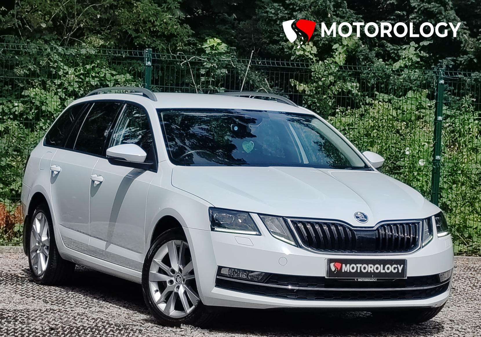 A 2017 SKODA OCTAVIA 1.6 TDI SE L Estate 5dr Diesel Manual Euro 6 (s/s) (115 ps) A 2017 SKODA OCTAVIA 1.6 TDI SE L Estate 5dr Diesel Manual Euro 6 (s/s) (115 ps)
