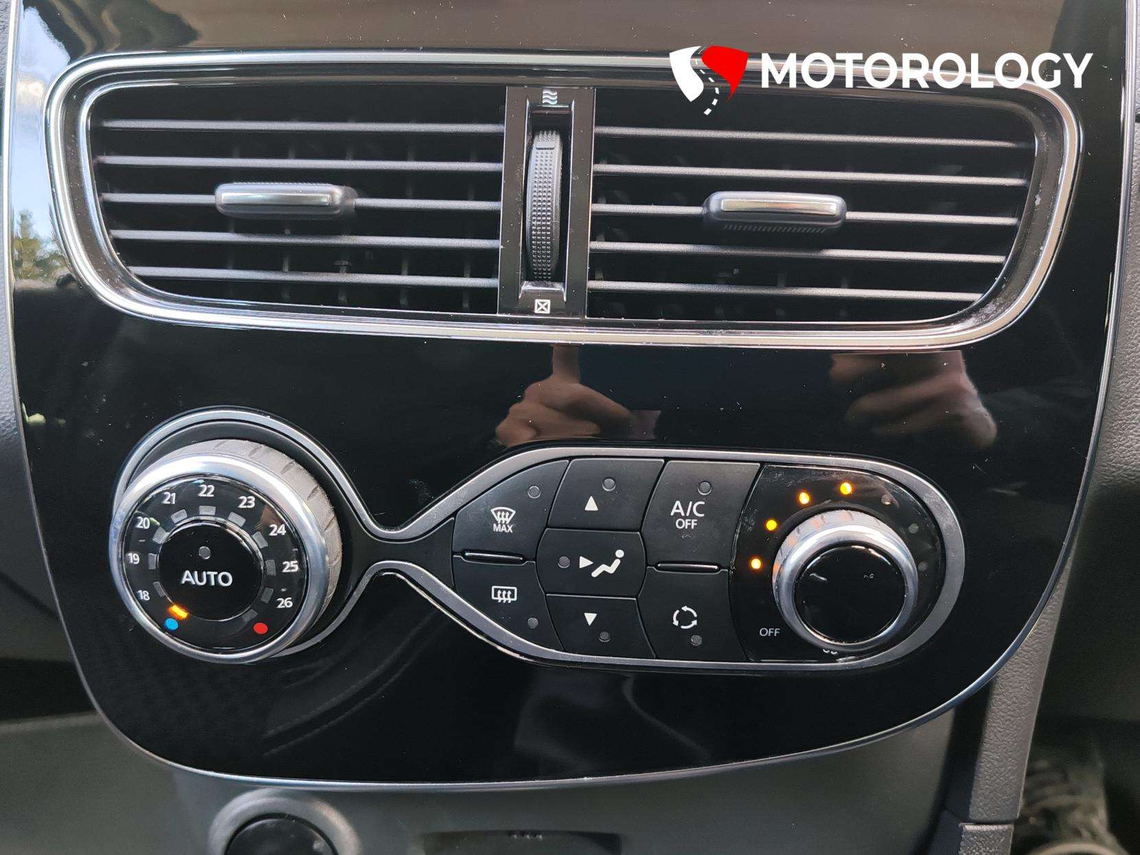 2019 RENAULT CLIO 2019 RENAULT CLIO