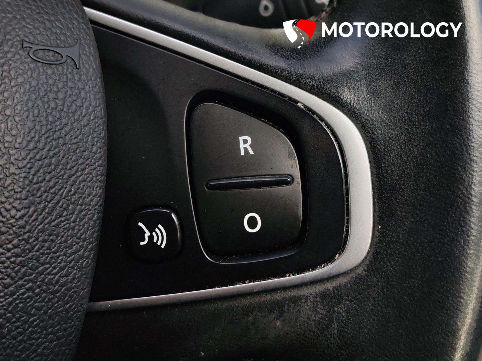 2019 RENAULT CLIO 2019 RENAULT CLIO