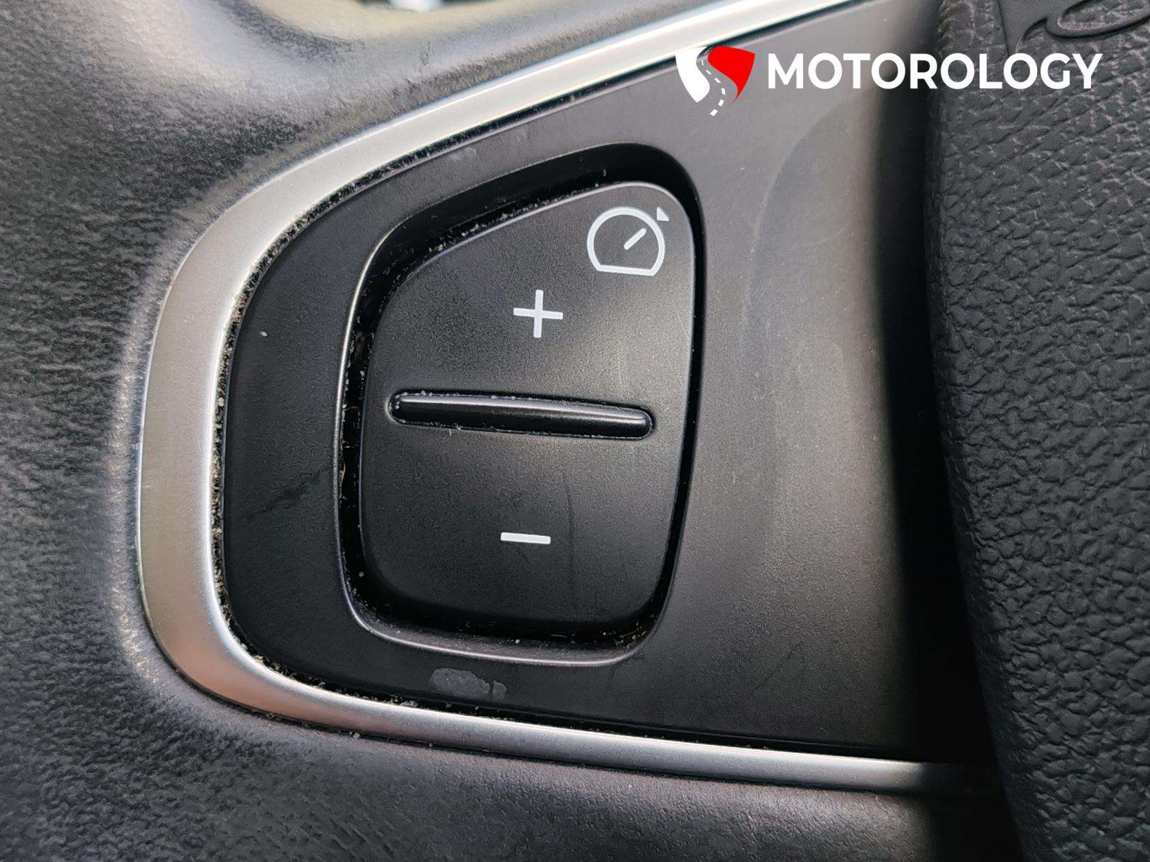 2019 RENAULT CLIO 2019 RENAULT CLIO