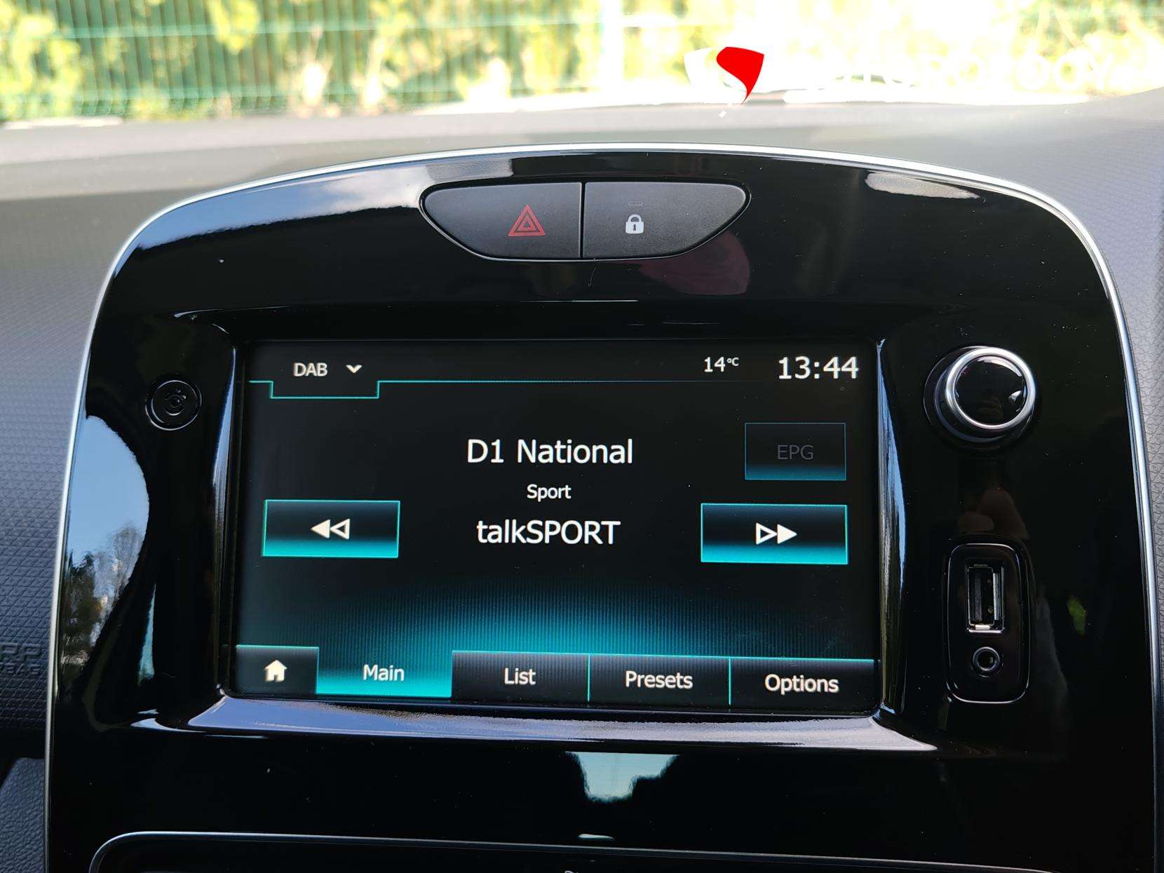 2019 RENAULT CLIO 2019 RENAULT CLIO