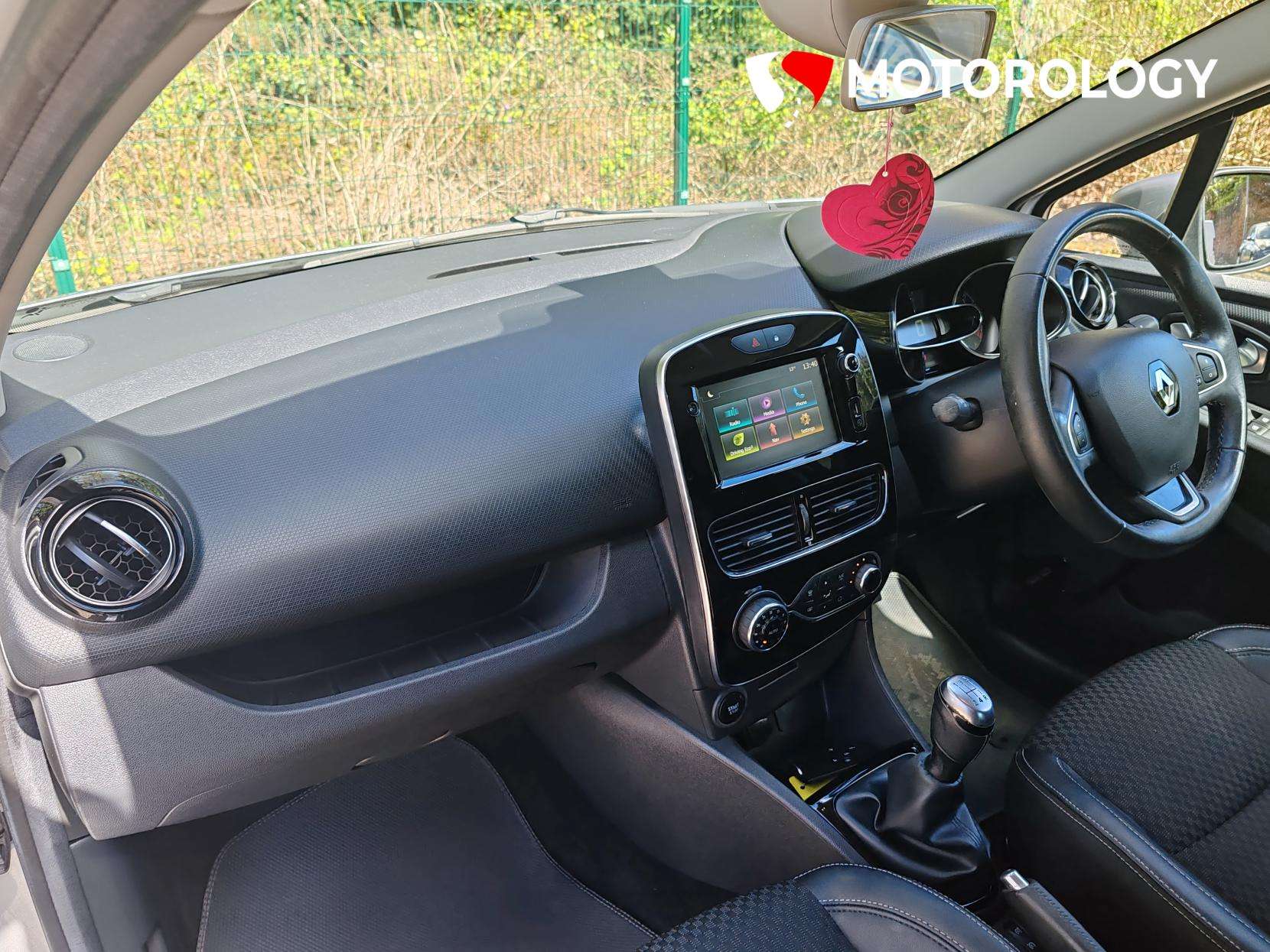 2019 RENAULT CLIO 2019 RENAULT CLIO
