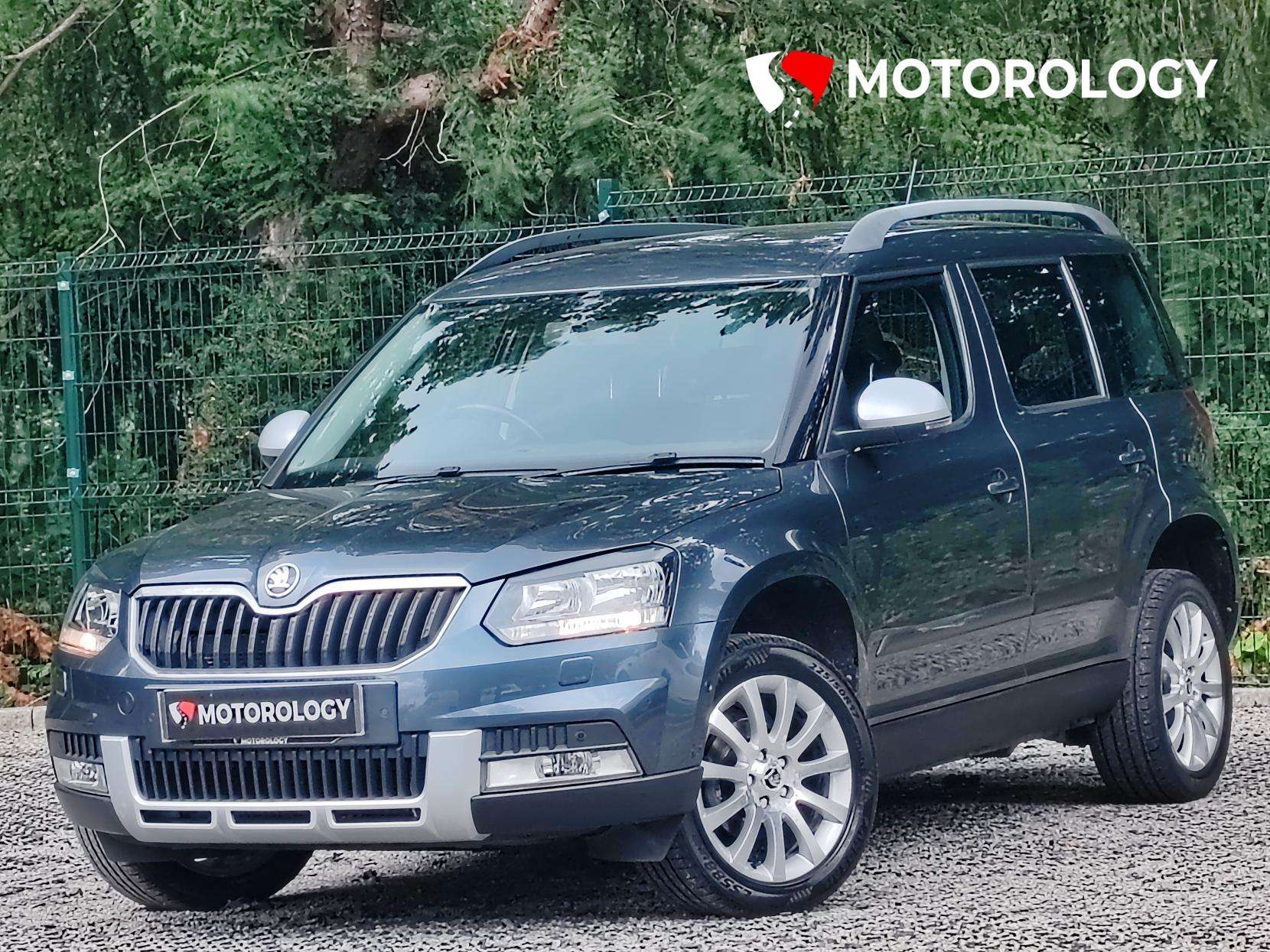 A 2016 SKODA YETI 2.0 TDI SE Outdoor 5dr Diesel Manual 4WD Euro 6 (s/s) (110 ps) A 2016 SKODA YETI 2.0 TDI SE Outdoor 5dr Diesel Manual 4WD Euro 6 (s/s) (110 ps)