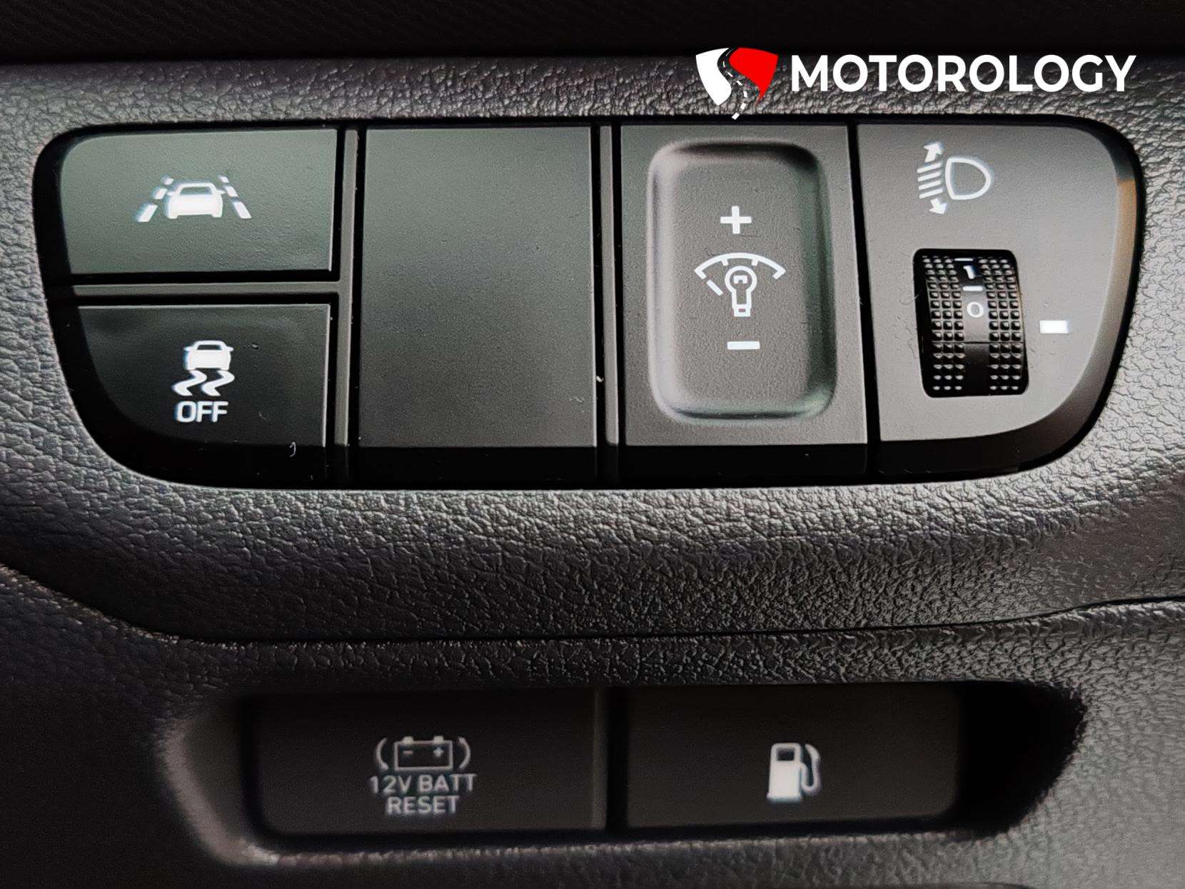 2022 HYUNDAI IONIQ 2022 HYUNDAI IONIQ