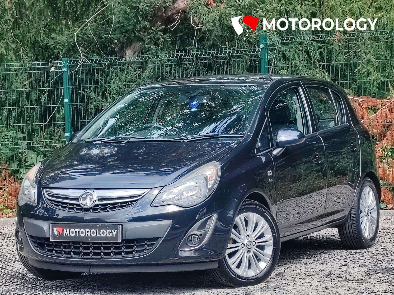 A 2014 VAUXHALL CORSA 1.2 16V SE Hatchback 5dr Petrol Manual Euro 5 (85 ps) A 2014 VAUXHALL CORSA 1.2 16V SE Hatchback 5dr Petrol Manual Euro 5 (85 ps)