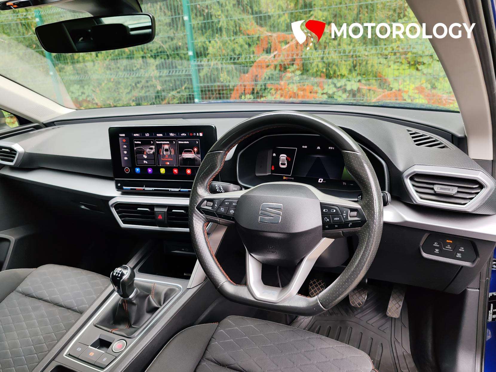 A 2021 SEAT LEON 1.5 TSI EVO FR Hatchback 5dr Petrol Manual Euro 6 (s/s) (130 ps) A 2021 SEAT LEON 1.5 TSI EVO FR Hatchback 5dr Petrol Manual Euro 6 (s/s) (130 ps)