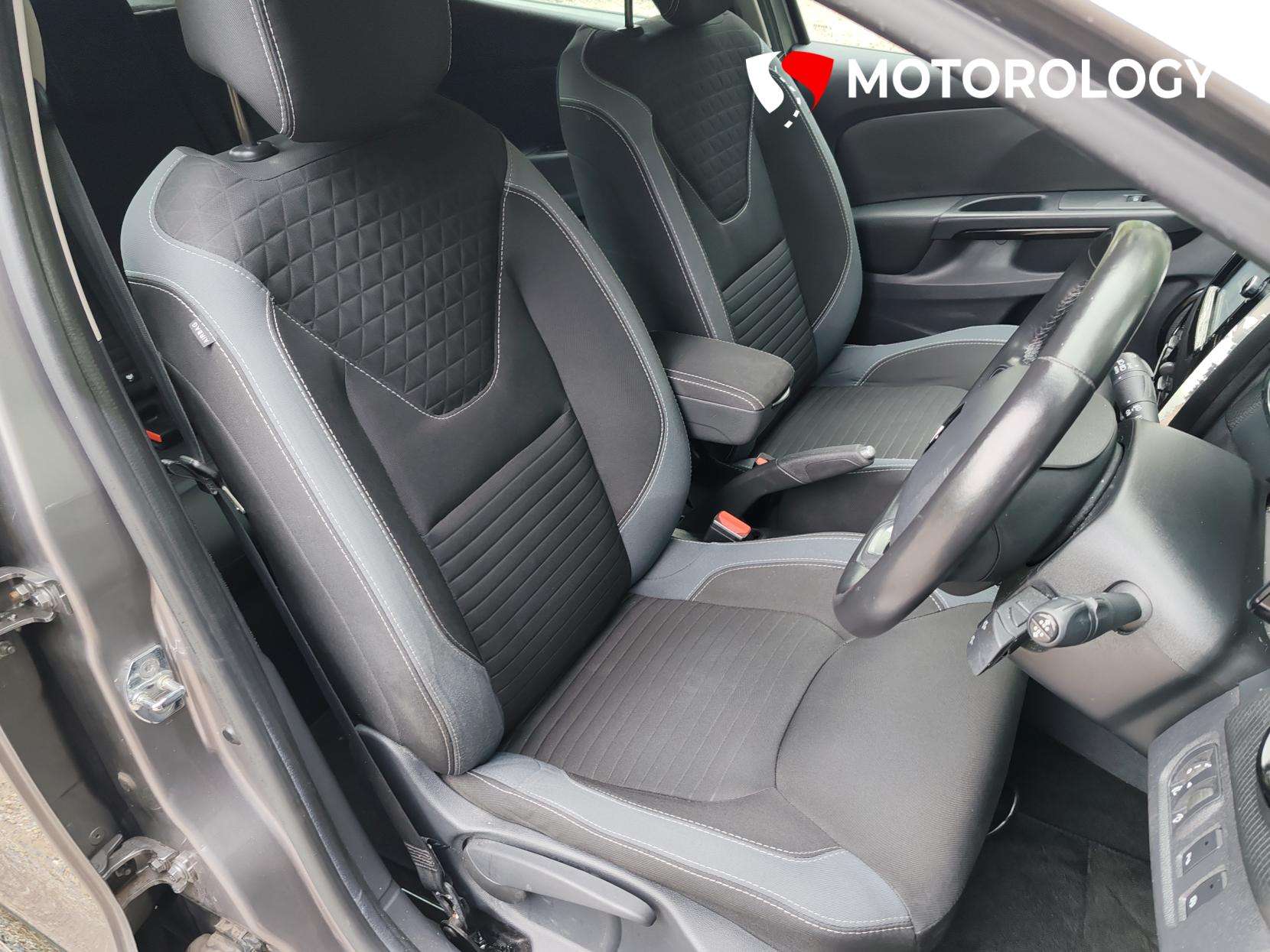 2016 RENAULT CLIO 2016 RENAULT CLIO