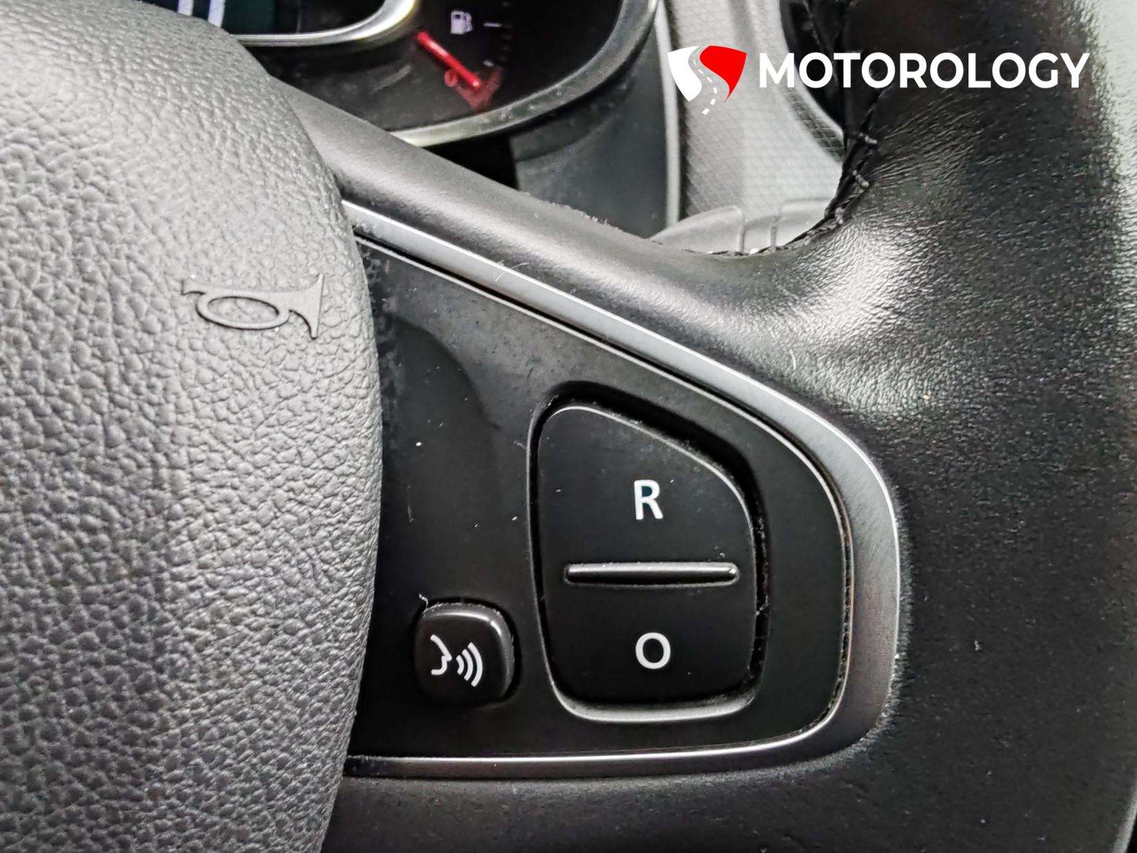 2016 RENAULT CLIO 2016 RENAULT CLIO