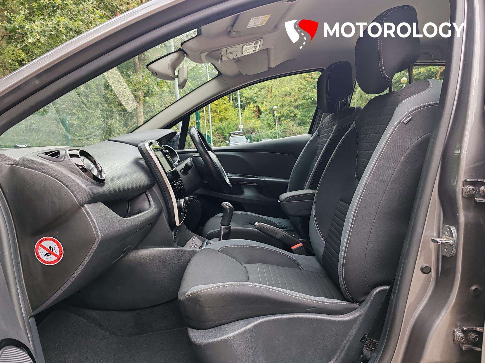 2016 RENAULT CLIO 2016 RENAULT CLIO