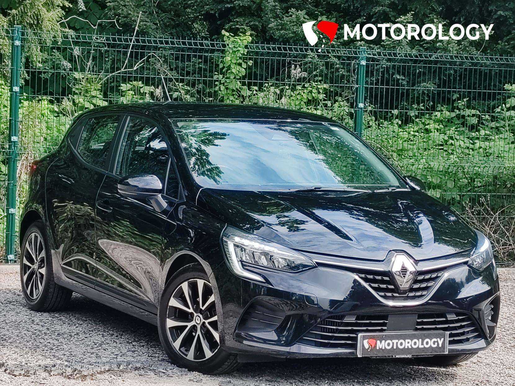 A 2023 RENAULT CLIO 1.0 TCe Evolution Hatchback 5dr Petrol Manual Euro 6 (s/s) (90 ps) A 2023 RENAULT CLIO 1.0 TCe Evolution Hatchback 5dr Petrol Manual Euro 6 (s/s) (90 ps)