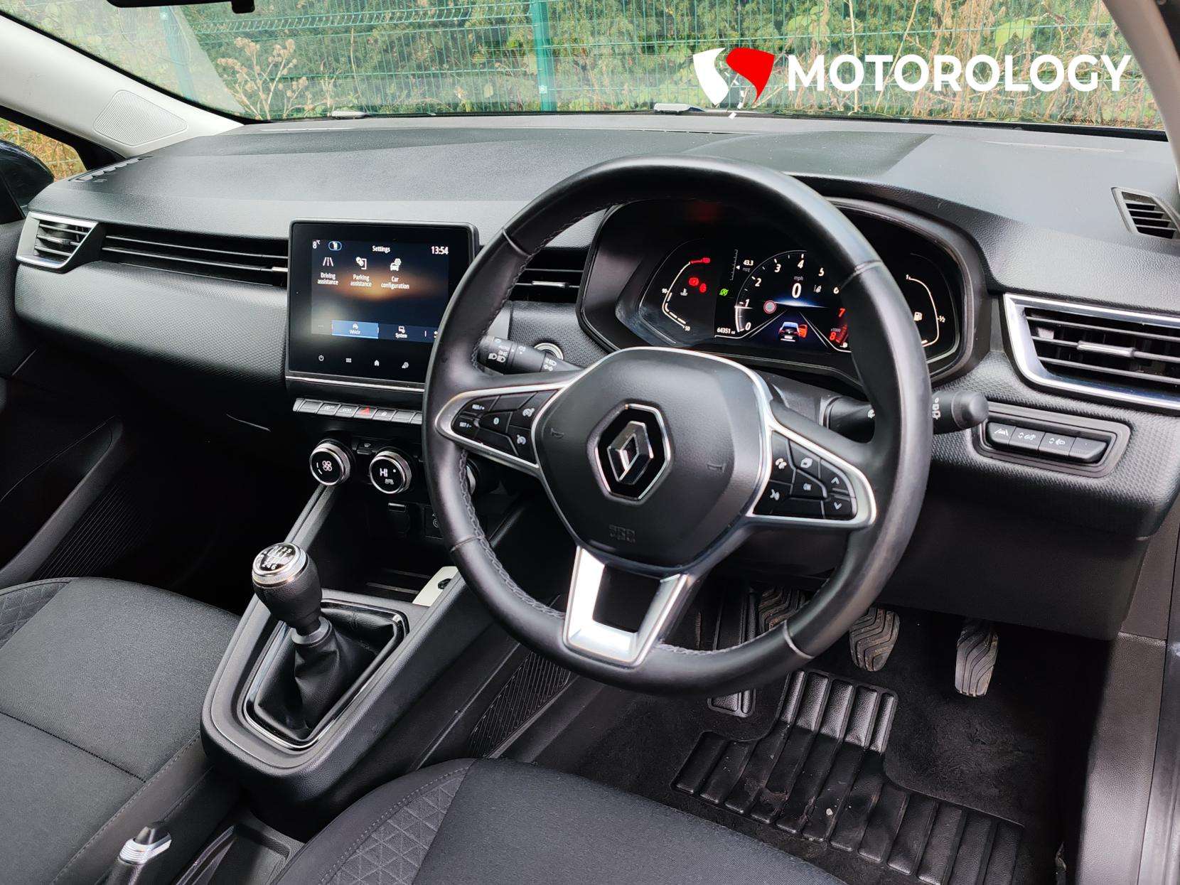 A 2023 RENAULT CLIO 1.0 TCe Evolution Hatchback 5dr Petrol Manual Euro 6 (s/s) (90 ps) A 2023 RENAULT CLIO 1.0 TCe Evolution Hatchback 5dr Petrol Manual Euro 6 (s/s) (90 ps)