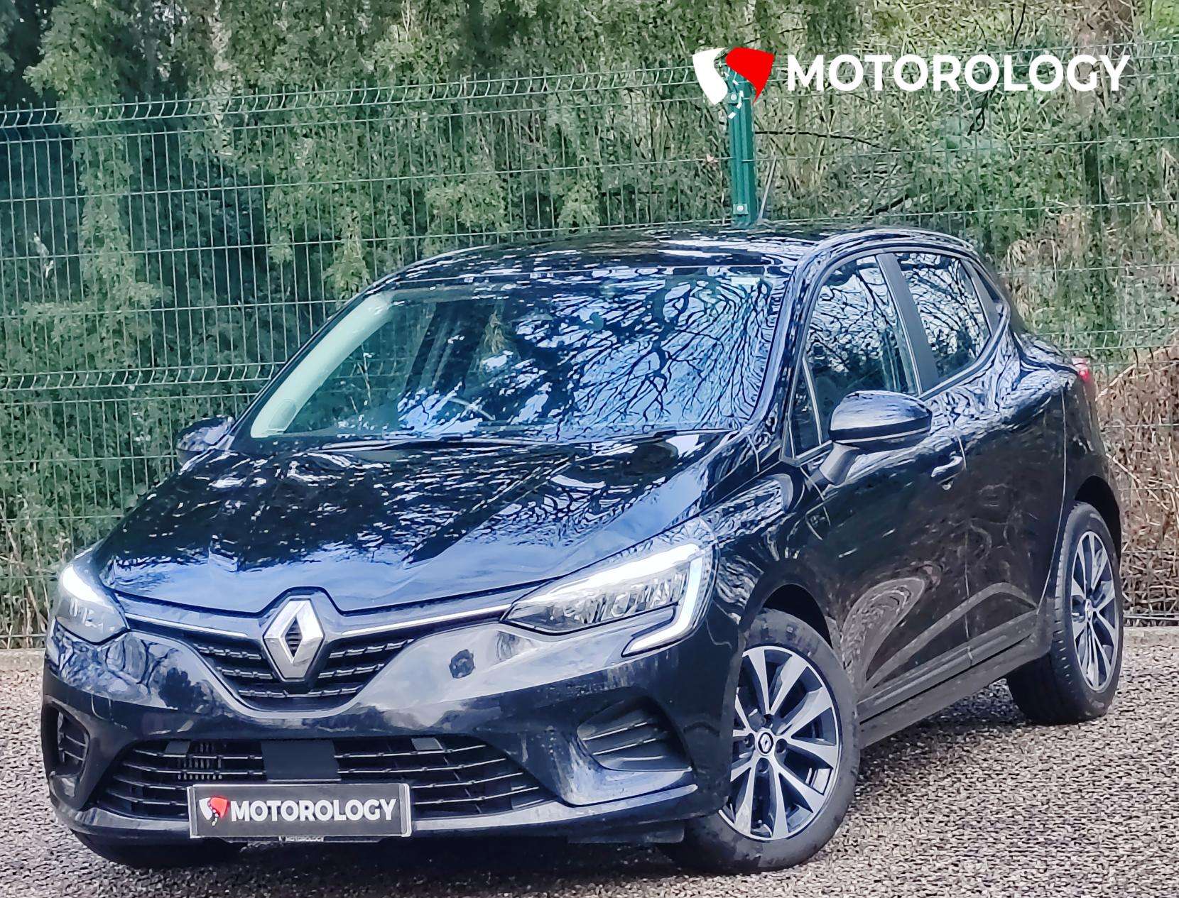 A 2023 RENAULT CLIO 1.0 TCe Evolution Hatchback 5dr Petrol Manual Euro 6 (s/s) (90 ps) A 2023 RENAULT CLIO 1.0 TCe Evolution Hatchback 5dr Petrol Manual Euro 6 (s/s) (90 ps)