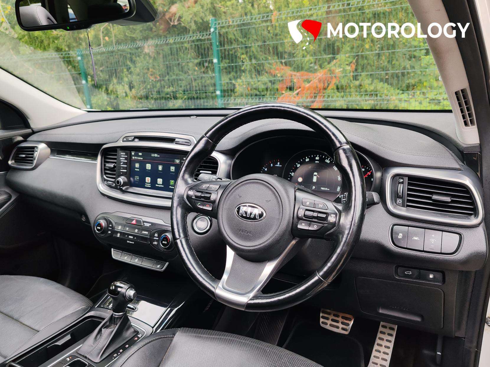 A 2015 KIA SORENTO 2.2 CRDi KX-3 SUV 5dr Diesel Auto AWD Euro 6 (197 bhp) A 2015 KIA SORENTO 2.2 CRDi KX-3 SUV 5dr Diesel Auto AWD Euro 6 (197 bhp)