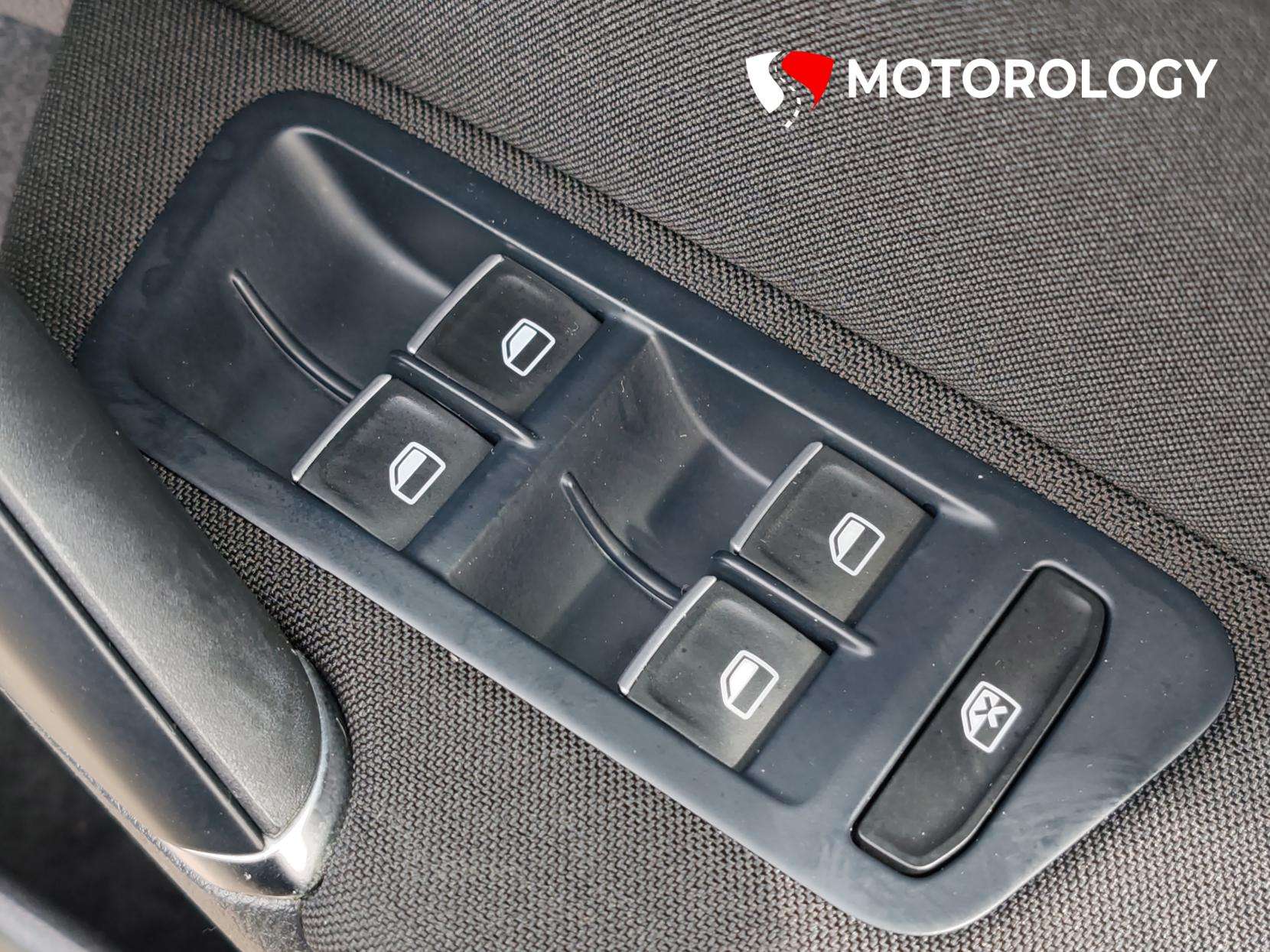 2015 VOLKSWAGEN GOLF 2015 VOLKSWAGEN GOLF