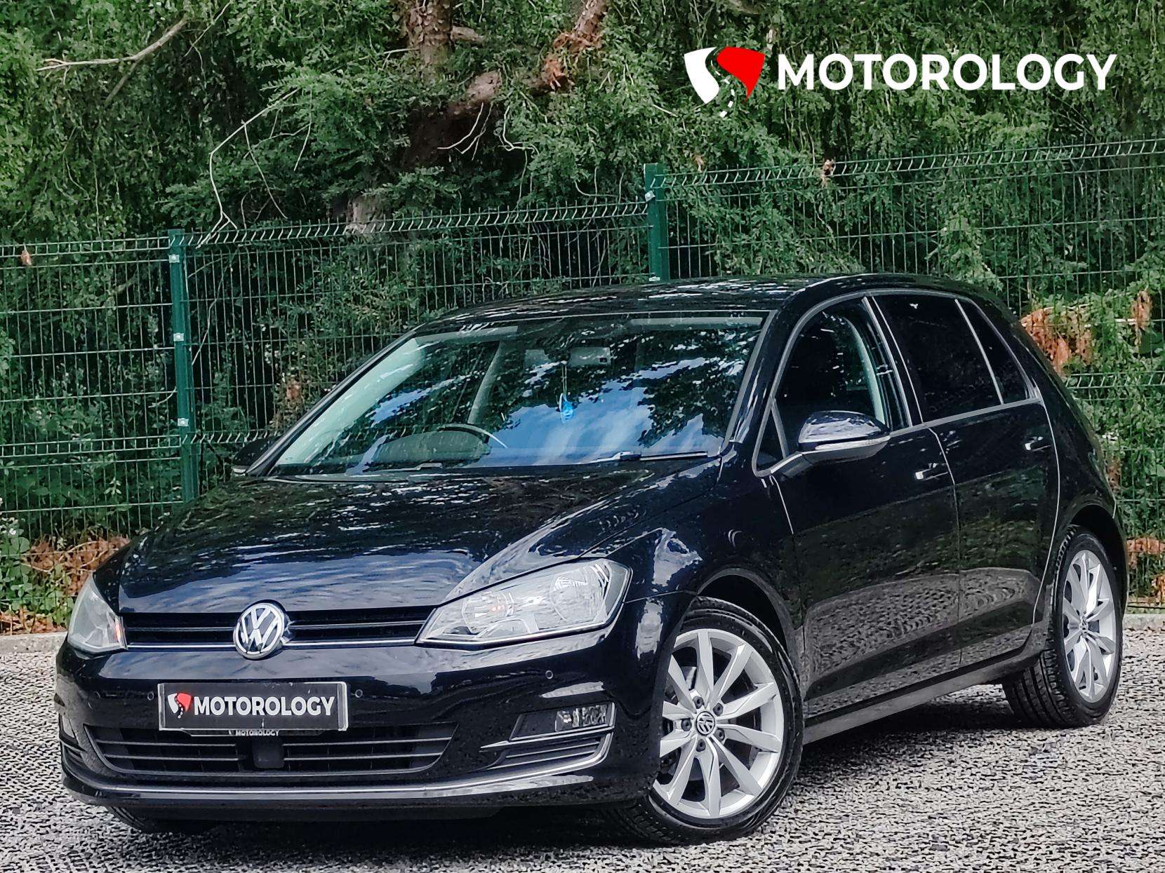 A 2015 VOLKSWAGEN GOLF 2.0 TDI BlueMotion Tech GT Hatchback 5dr Diesel Manual Euro 5 (s/s) (150 ps) A 2015 VOLKSWAGEN GOLF 2.0 TDI BlueMotion Tech GT Hatchback 5dr Diesel Manual Euro 5 (s/s) (150 ps)