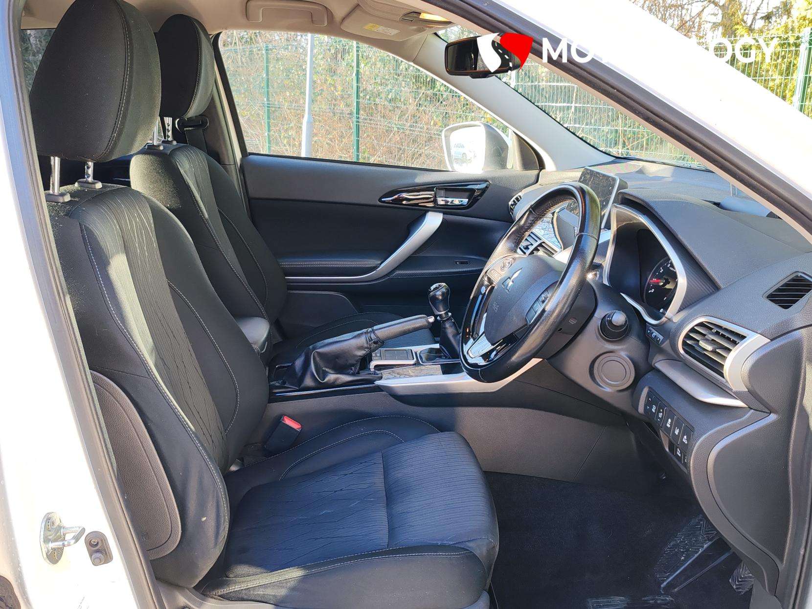 2021 MITSUBISHI ECLIPSE CROSS 2021 MITSUBISHI ECLIPSE CROSS