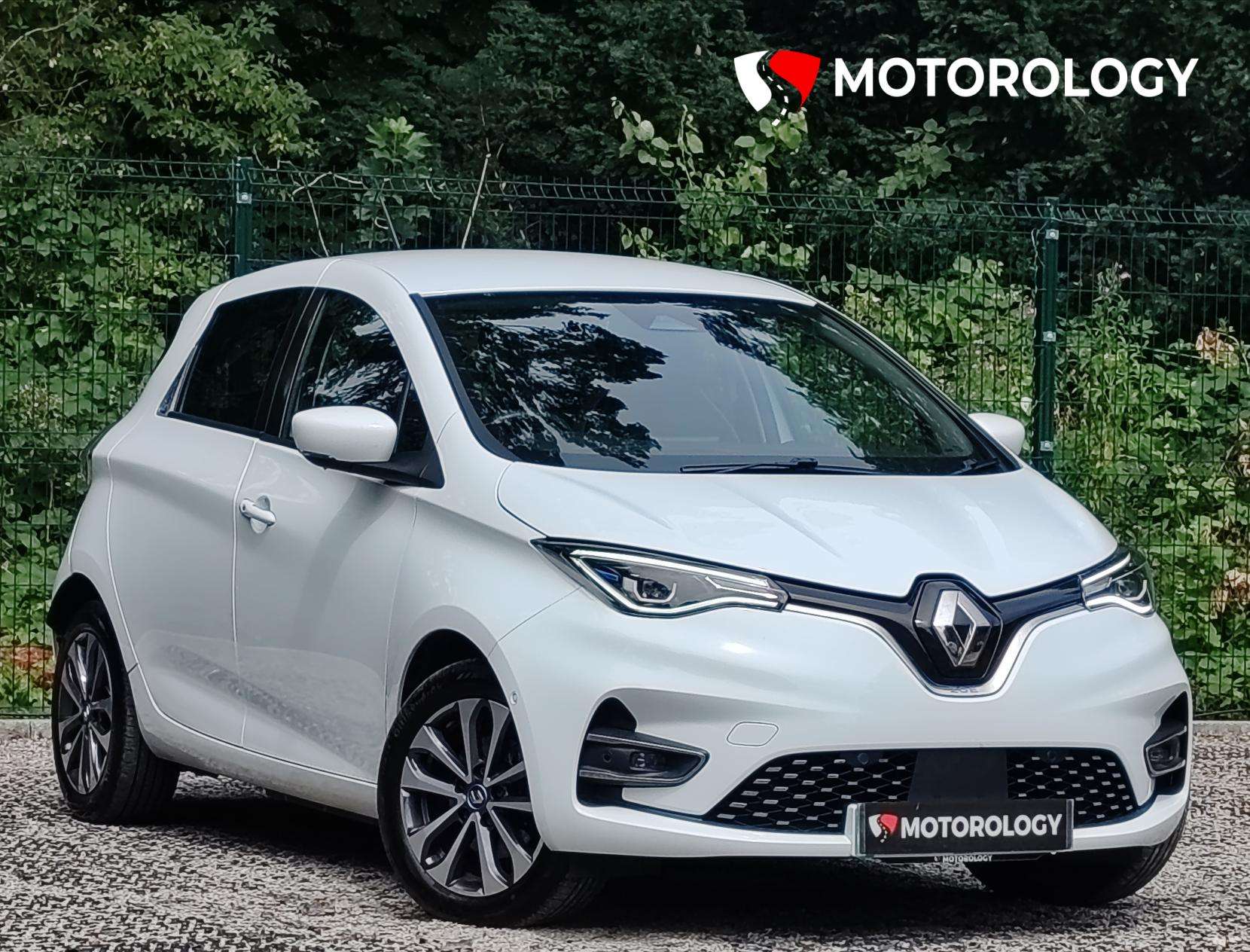 A 2021 RENAULT ZOE R135 52kWh GT Line Hatchback 5dr Electric Auto (i, Rapid Charge) (134 bhp) A 2021 RENAULT ZOE R135 52kWh GT Line Hatchback 5dr Electric Auto (i, Rapid Charge) (134 bhp)