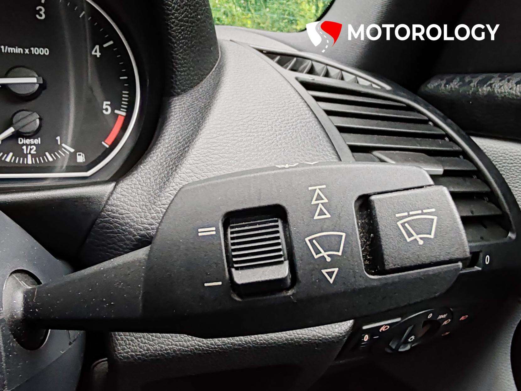 2011 BMW 1 SERIES 2011 BMW 1 SERIES