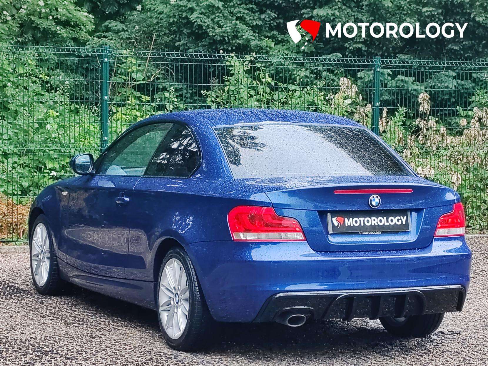 2011 BMW 1 SERIES 2011 BMW 1 SERIES