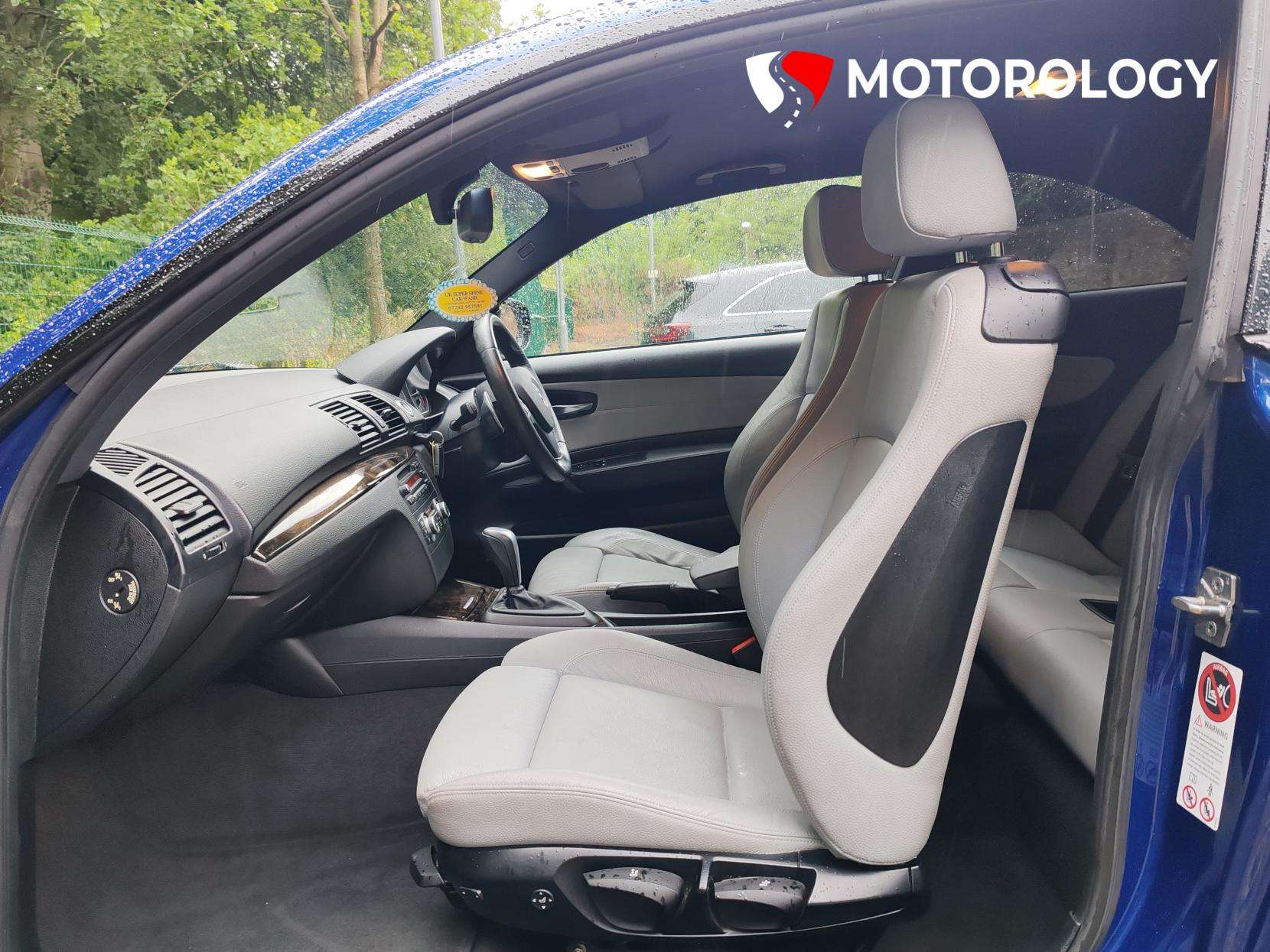 2011 BMW 1 SERIES 2011 BMW 1 SERIES