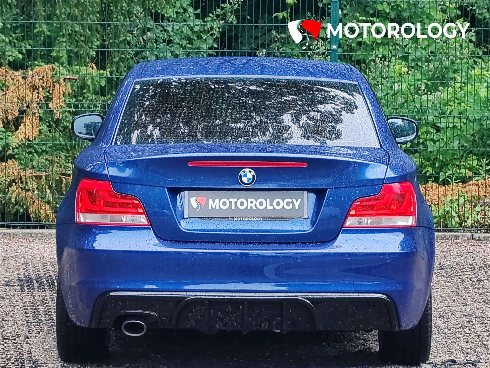2011 BMW 1 SERIES 2011 BMW 1 SERIES